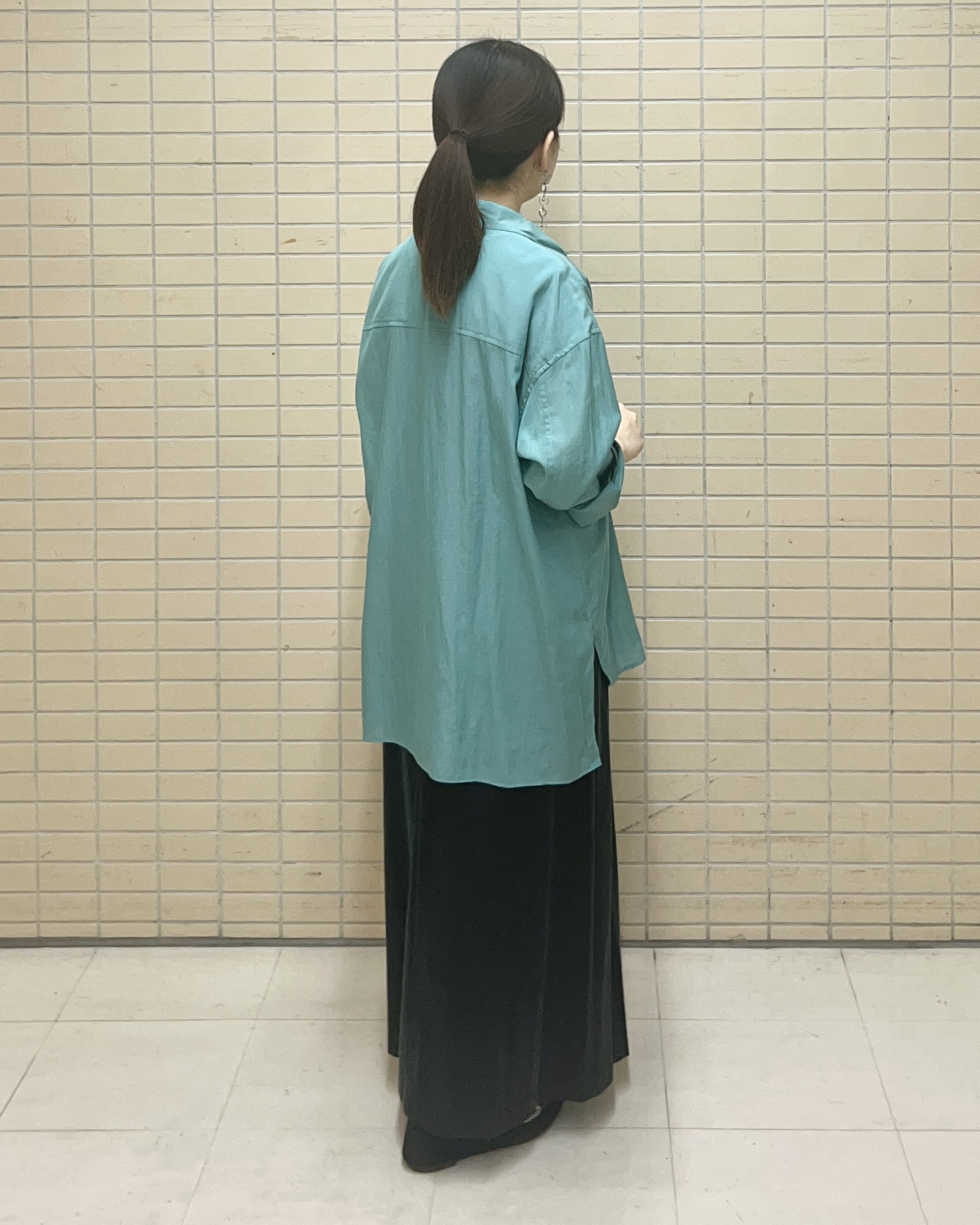 Mitsukiさんの「UNTITLED｜シルキータッチシアーシャツ」を使ったコーディネート