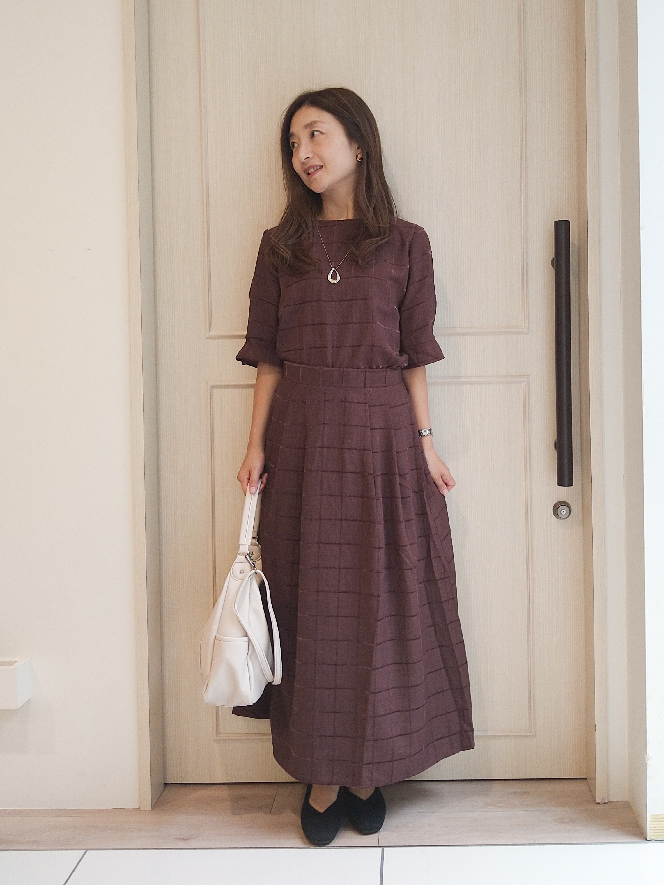 mi-saさんの「SHOO･LA･RUE｜【セットアップ可/S-LL】モールチェックで上品に タックスリーブ ブラウス」を使ったコーディネート