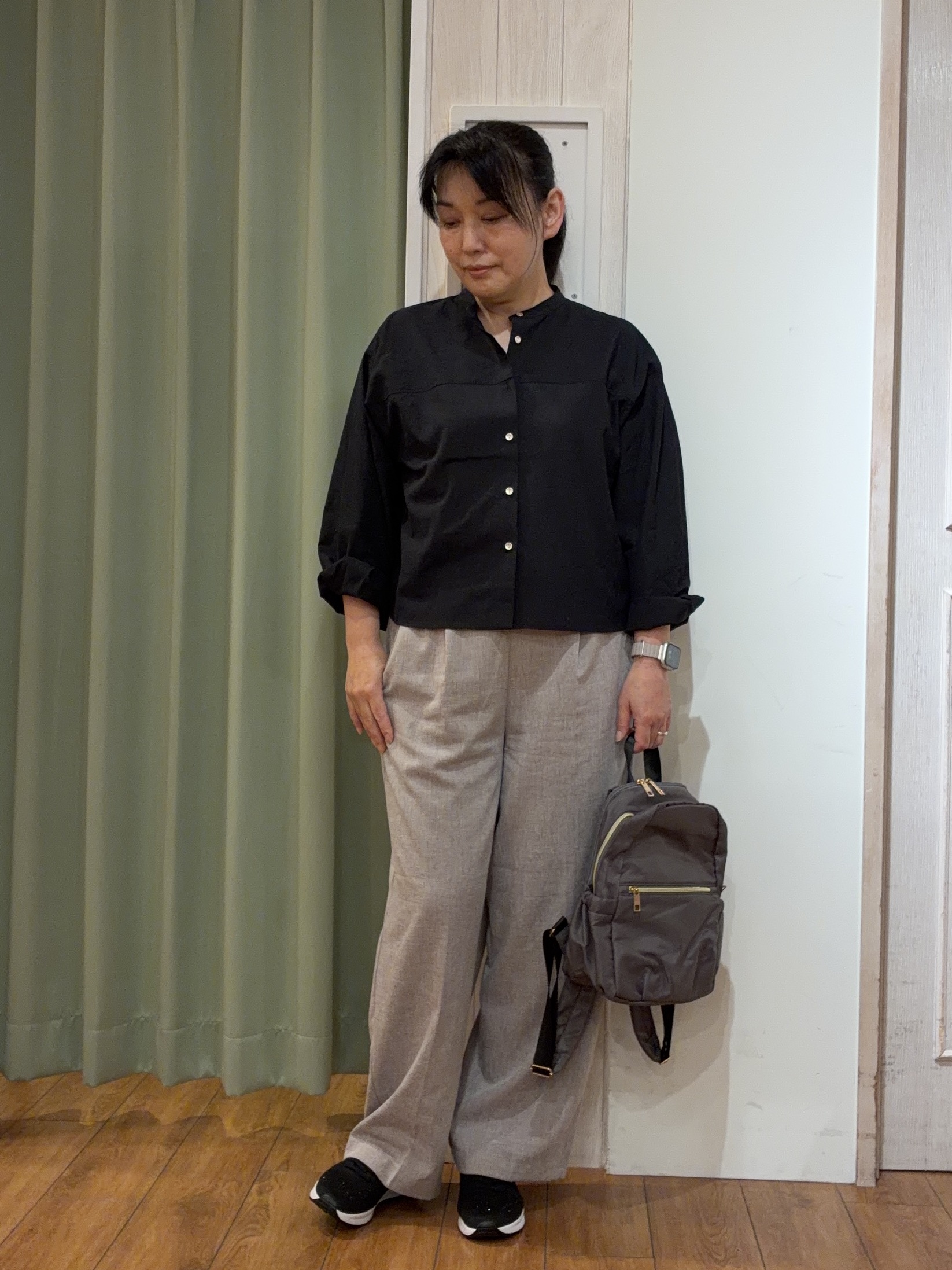 ke-yさんの「SHOO･LA･RUE｜【通気性〇/S-LL/洗濯機可】さらりと心地よい。ノーカラーシャツ」を使ったコーディネート