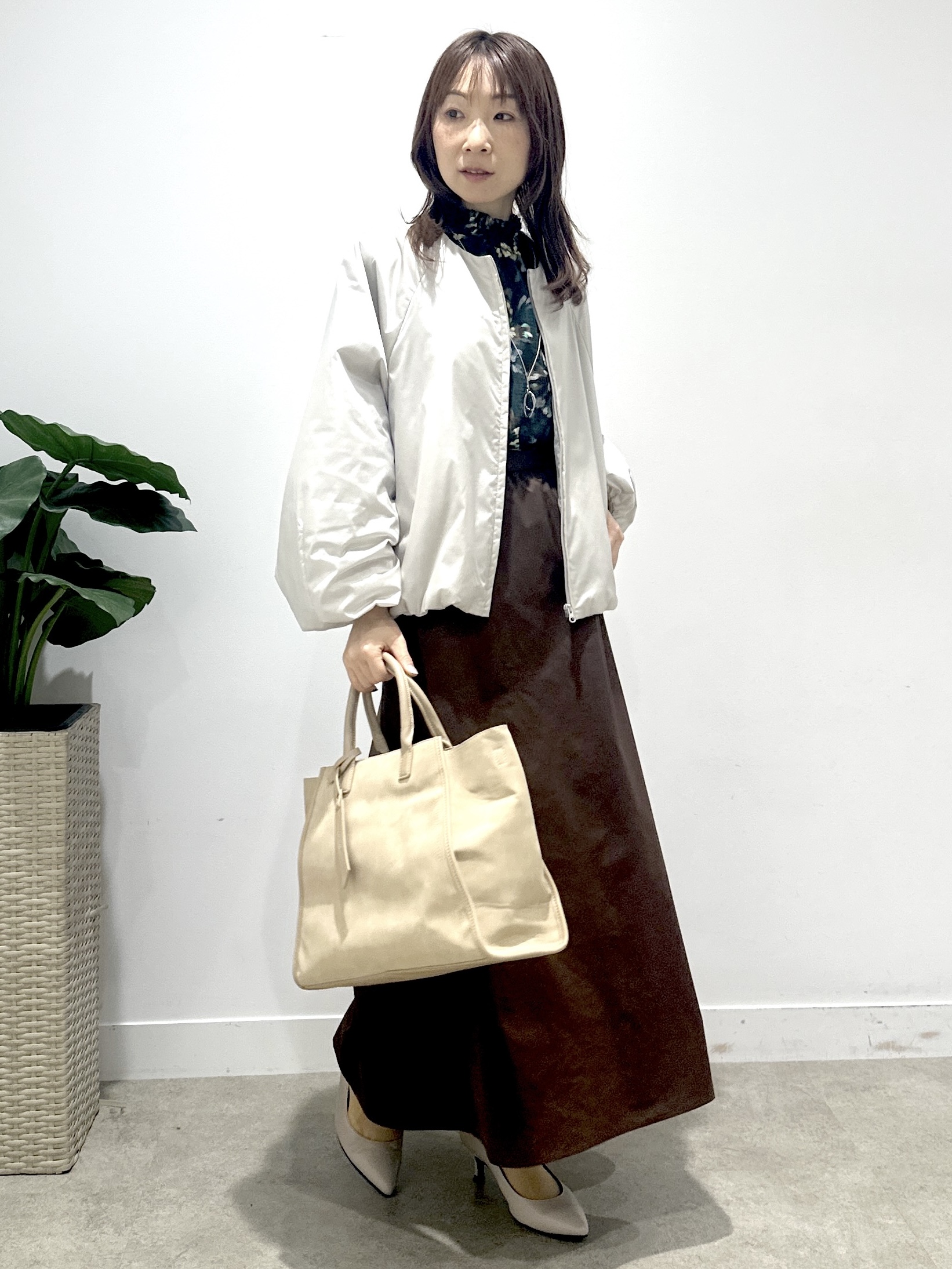Miwaさんの「UNTITLED｜タフタナロースカート」を使ったコーディネート