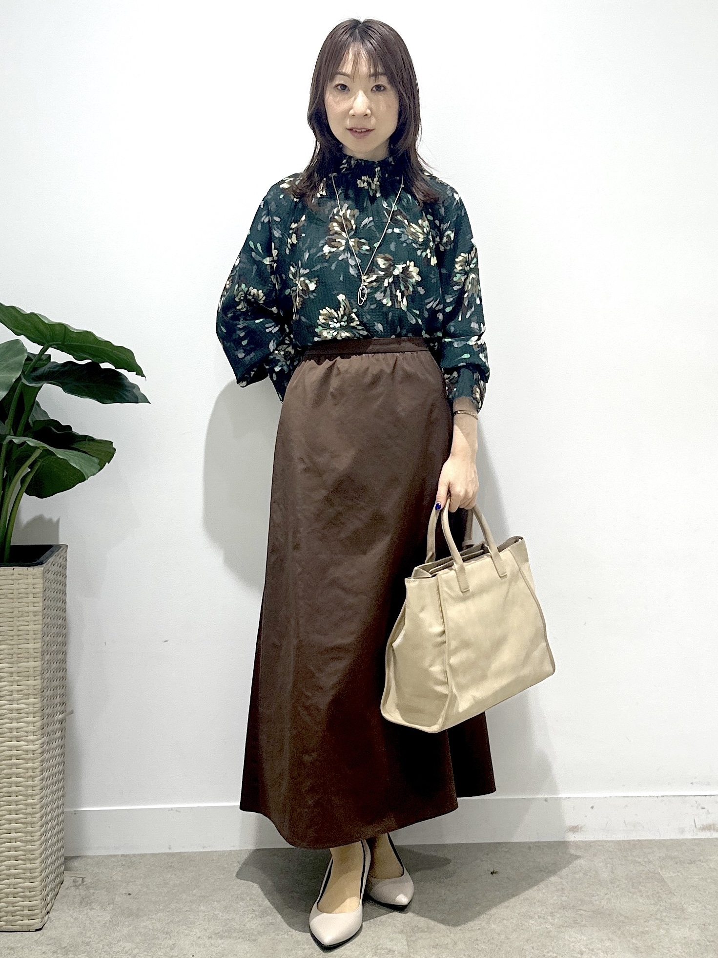 Miwaさんの「UNTITLED｜タフタナロースカート」を使ったコーディネート