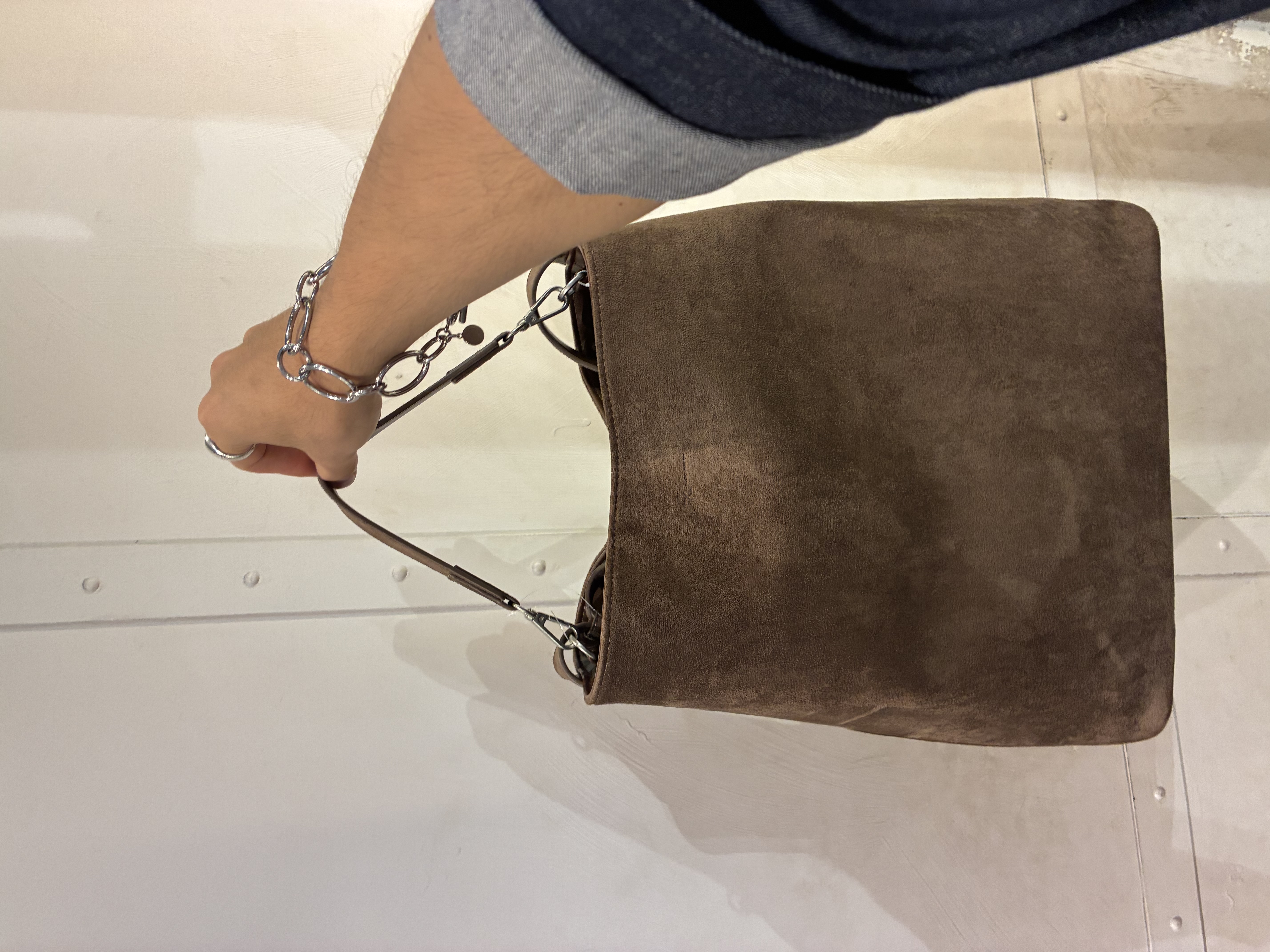 大江正眞さんの「tk.TAKEO KIKUCHI｜【色褪せしにくいデニム】Comfy Fadeless Denim Seriesデニムシャツ」を使ったコーディネート