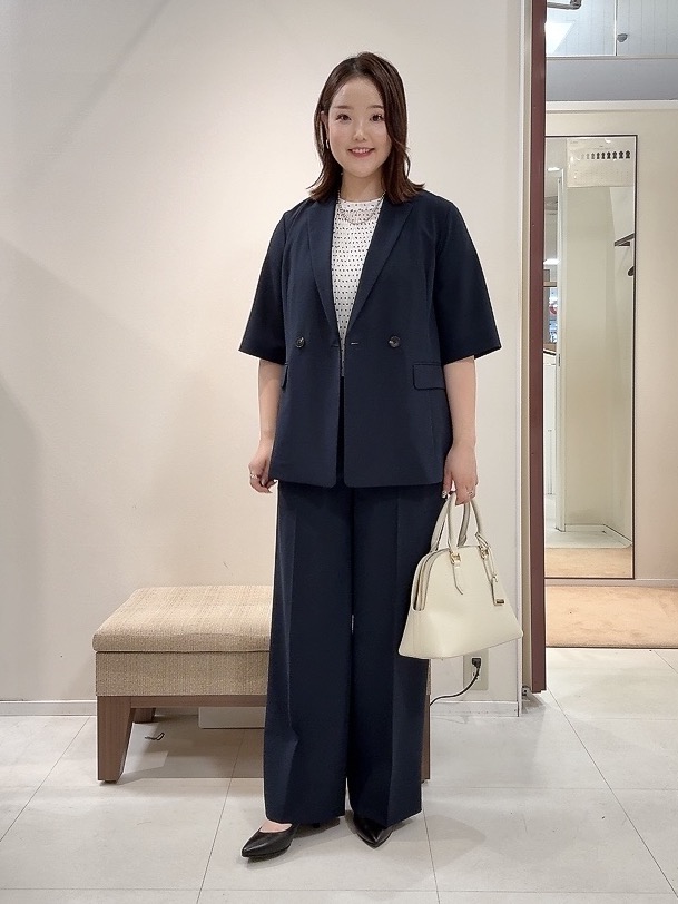 YUIさんの「UNTITLED｜【秋の通勤羽織/セットアップ可/UVカット】エアリークール半袖ジャケット」を使ったコーディネート