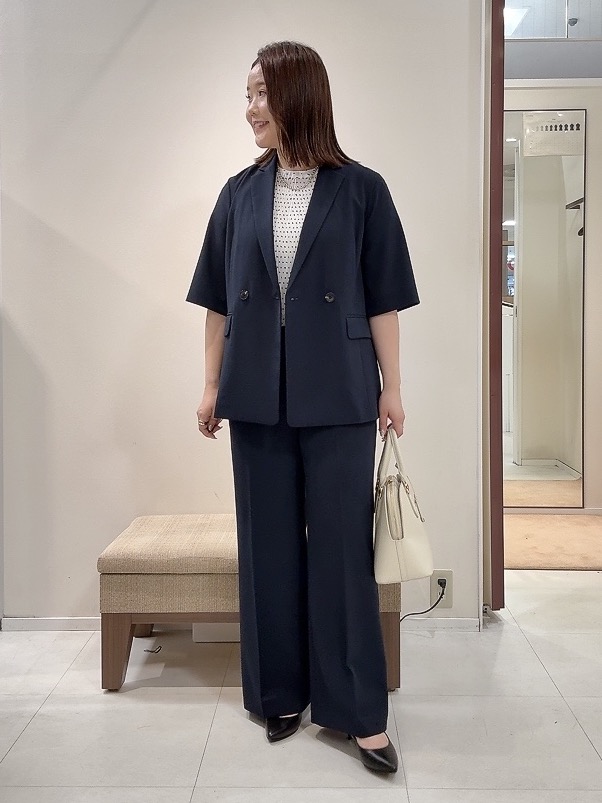 YUIさんの「UNTITLED｜【秋の通勤羽織/セットアップ可/UVカット】エアリークール半袖ジャケット」を使ったコーディネート
