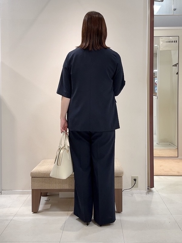 YUIさんの「UNTITLED｜【秋の通勤羽織/セットアップ可/UVカット】エアリークール半袖ジャケット」を使ったコーディネート