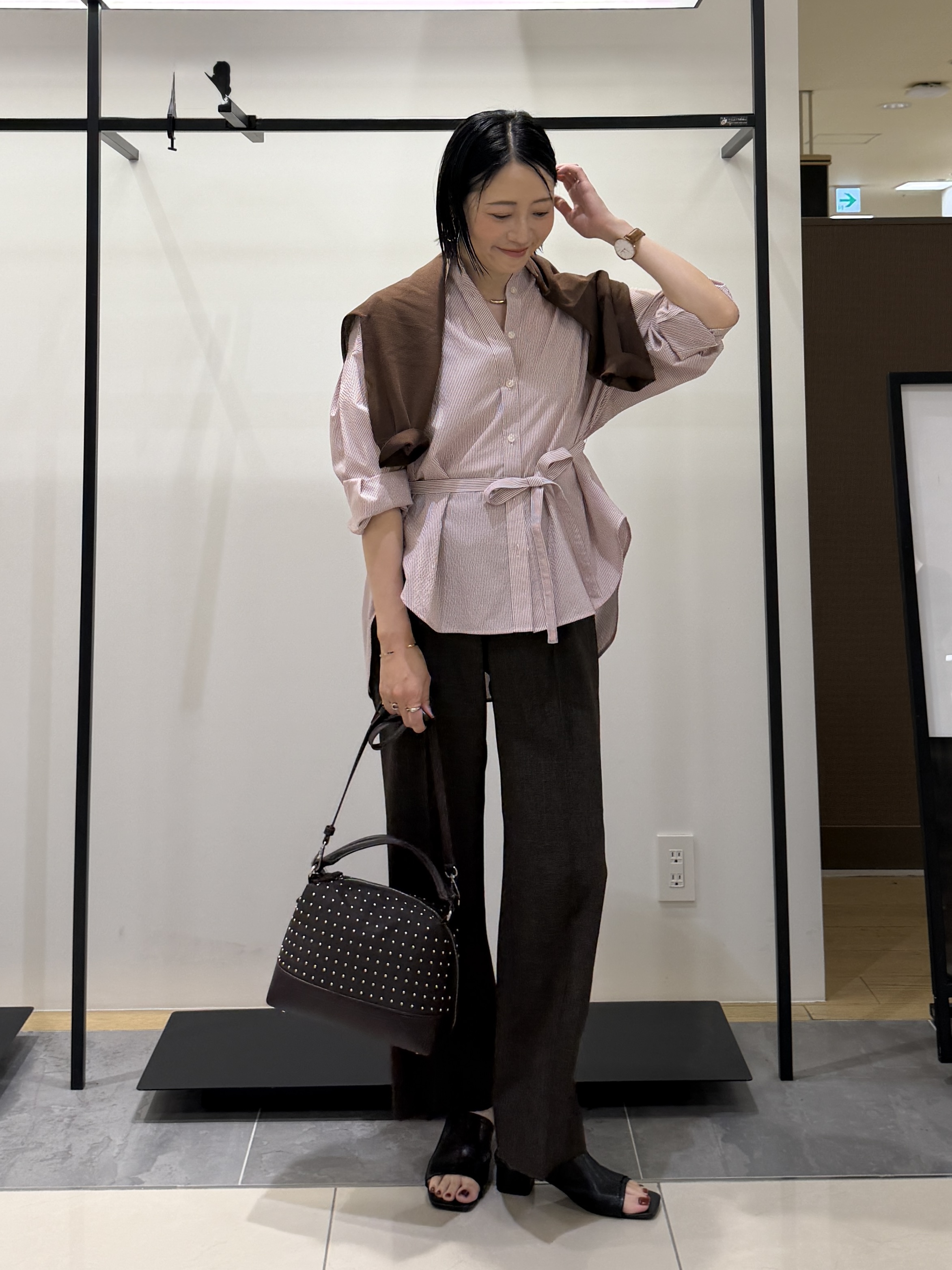shihoさんの「INDIVI｜【体型カバー／洗える】シアードルマンニット」を使ったコーディネート