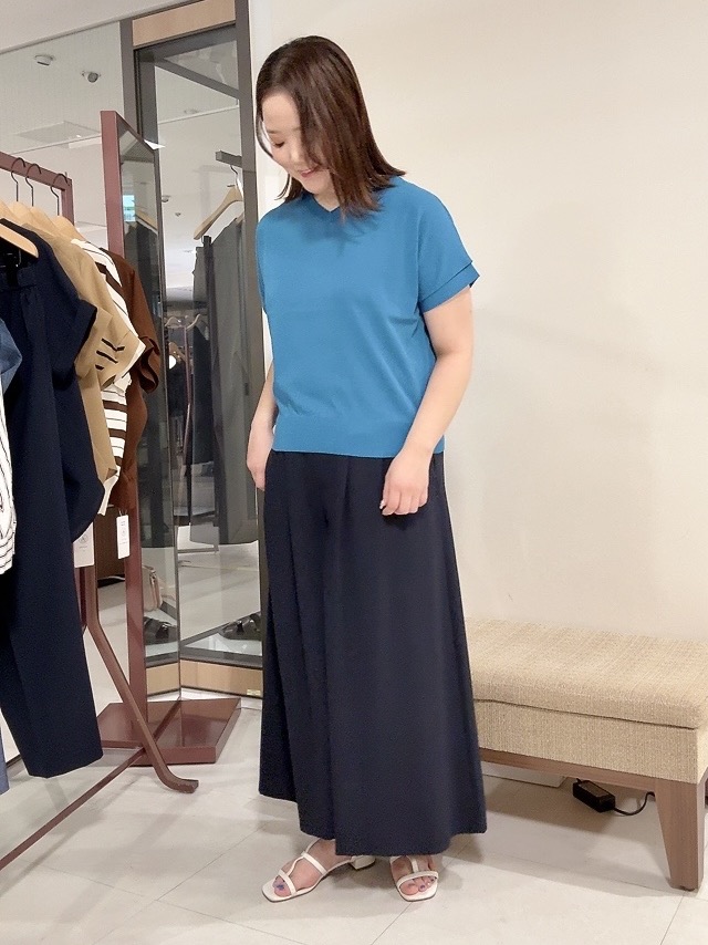 YUIさんの「UNTITLED｜【肌に張りつきにくい/前後2WAY】ドライタッチコットンプルオーバー」を使ったコーディネート