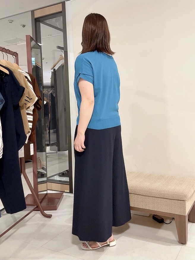 YUIさんの「UNTITLED｜【肌に張りつきにくい/前後2WAY】ドライタッチコットンプルオーバー」を使ったコーディネート