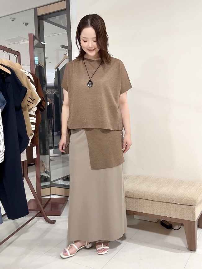 YUIさんの「UNTITLED｜【アンサンブル可】前後2WAYカーディガン」を使ったコーディネート