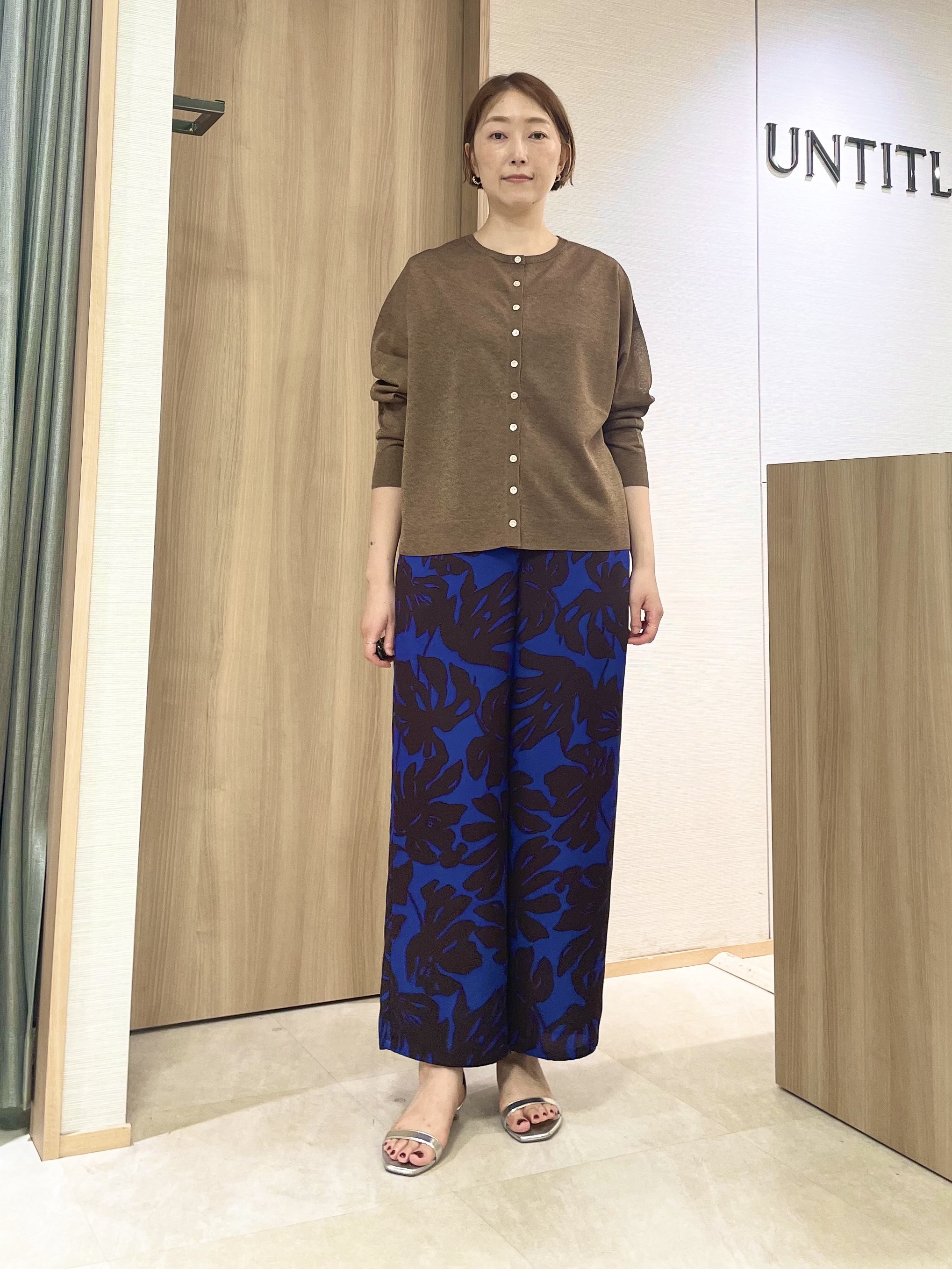aliceさんの「UNTITLED｜【アンサンブル可】前後2WAYカーディガン」を使ったコーディネート