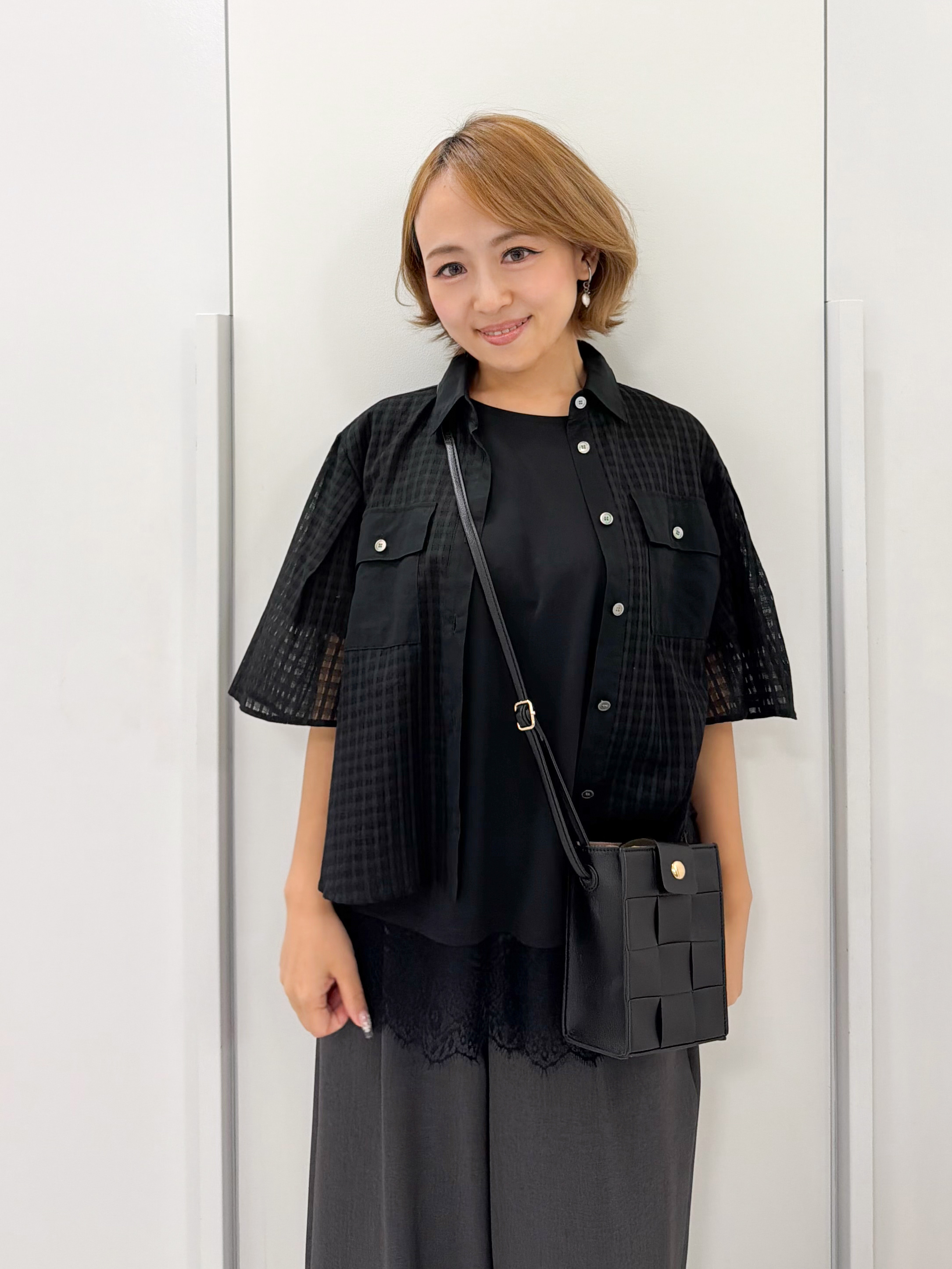 chiiさんの「COUP DE CHANCE｜【ショルダー】スクエアメッシュバック」を使ったコーディネート