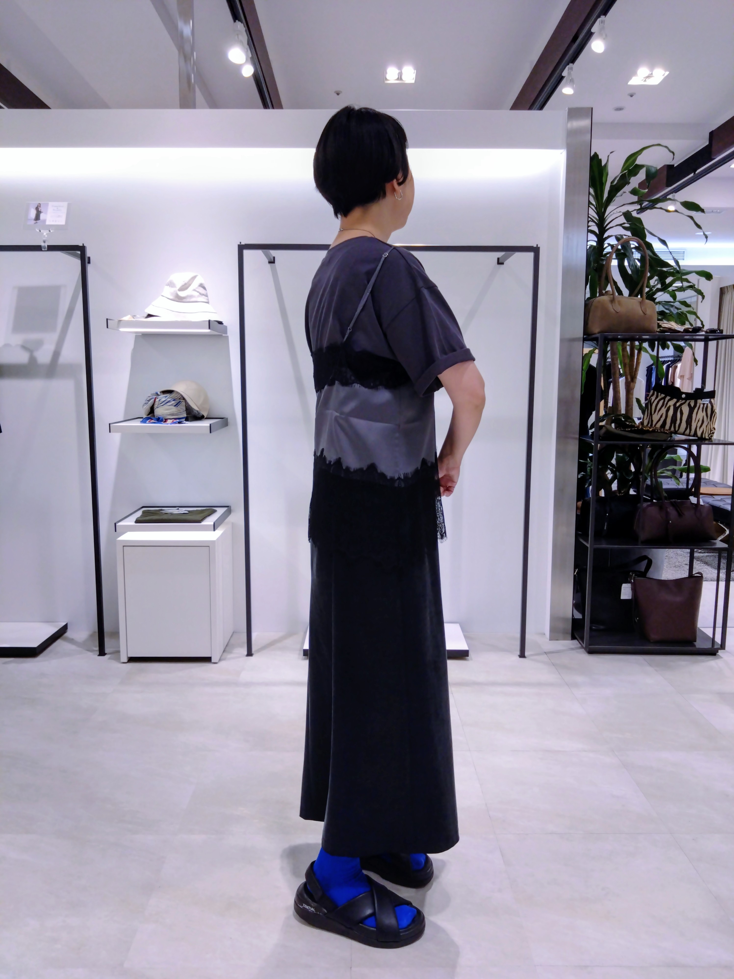 まちこさんの「UNTITLED｜【セットアップ可/接触冷感】ヴィンテージライク ロングスカート」を使ったコーディネート