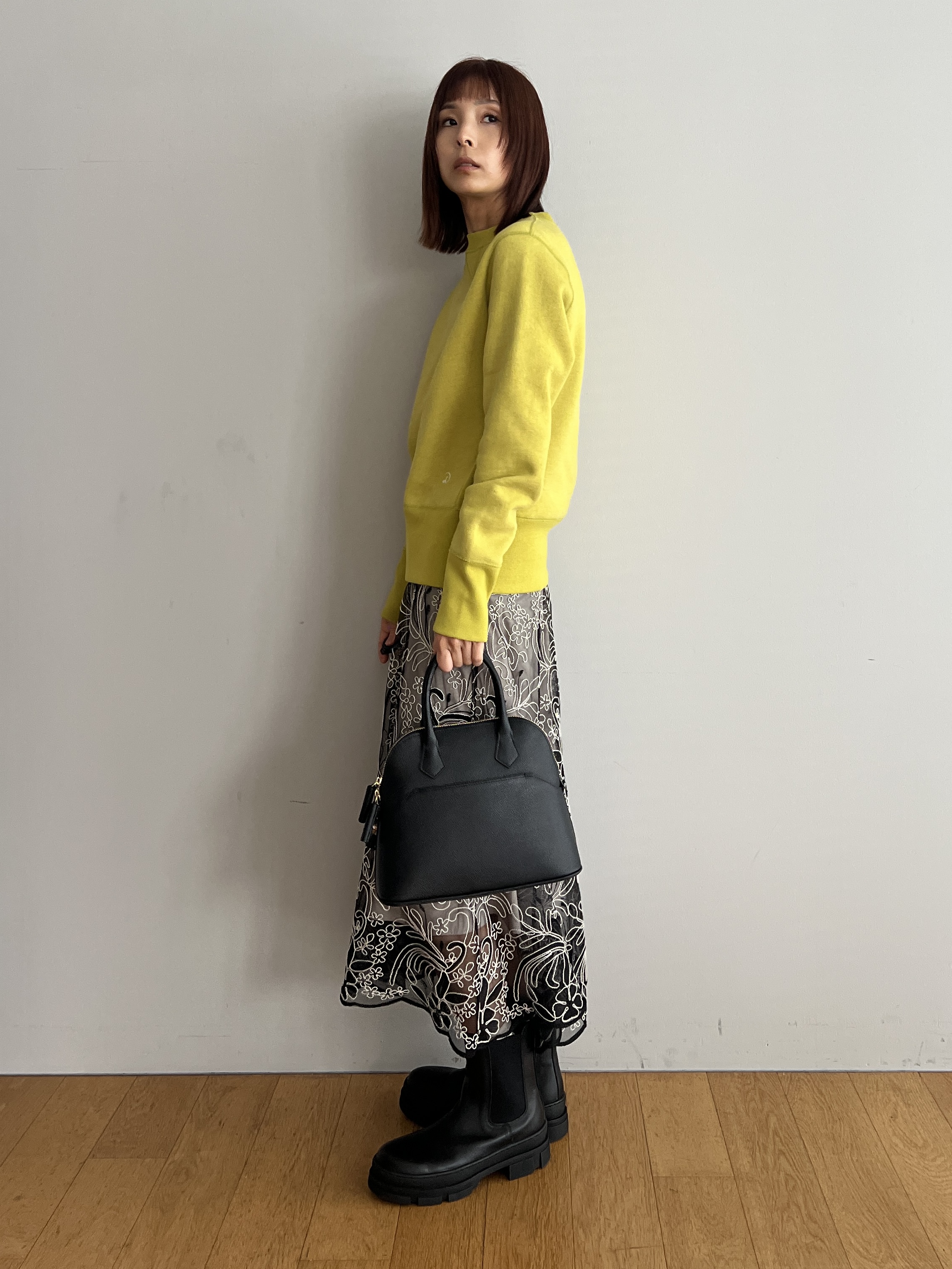misaさんの「DRESSTERIOR｜◆mica della valle（ミカデラヴァッレ）Katia ハンドバッグ」を使ったコーディネート