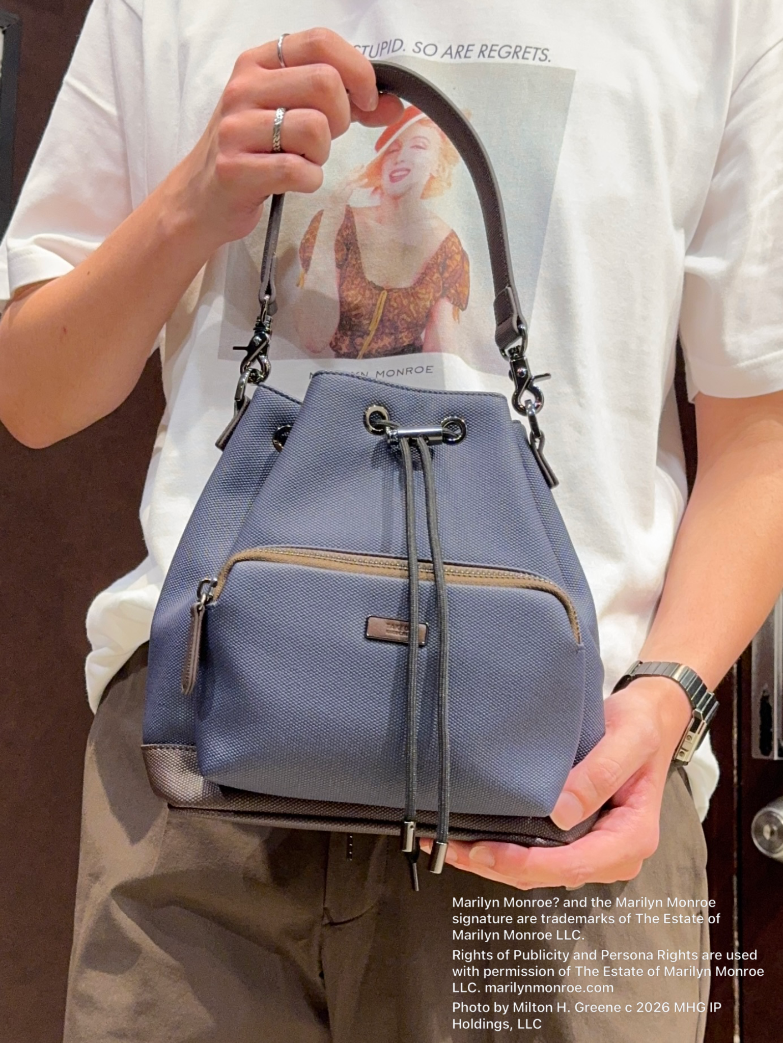shuheiさんの「TAKEO KIKUCHI｜【別注】マリリン・モンロー/フォトTシャツ」を使ったコーディネート