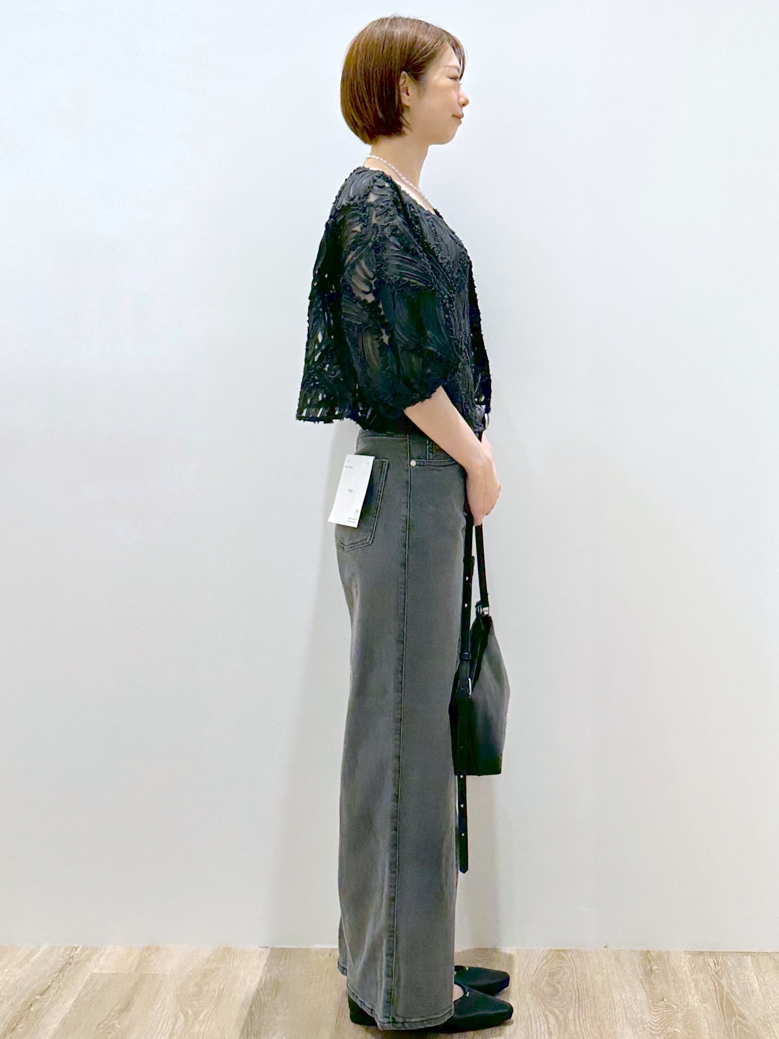 yurieさんの「OPAQUE.CLIP｜立体レースボリュームスリーブブラウス【洗える】」を使ったコーディネート