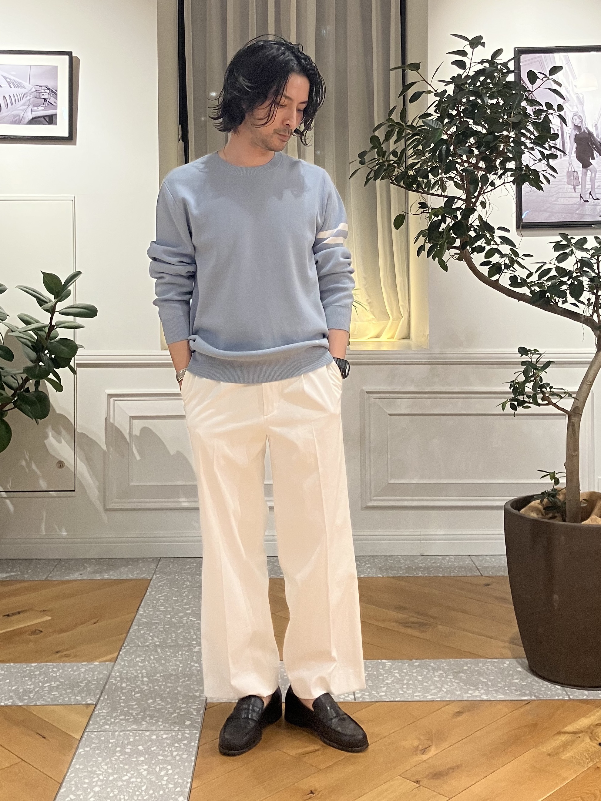 junyaさんの「DRESSTERIOR｜【ウォッシャブル】コットンスムース アームラインクルーネック」を使ったコーディネート