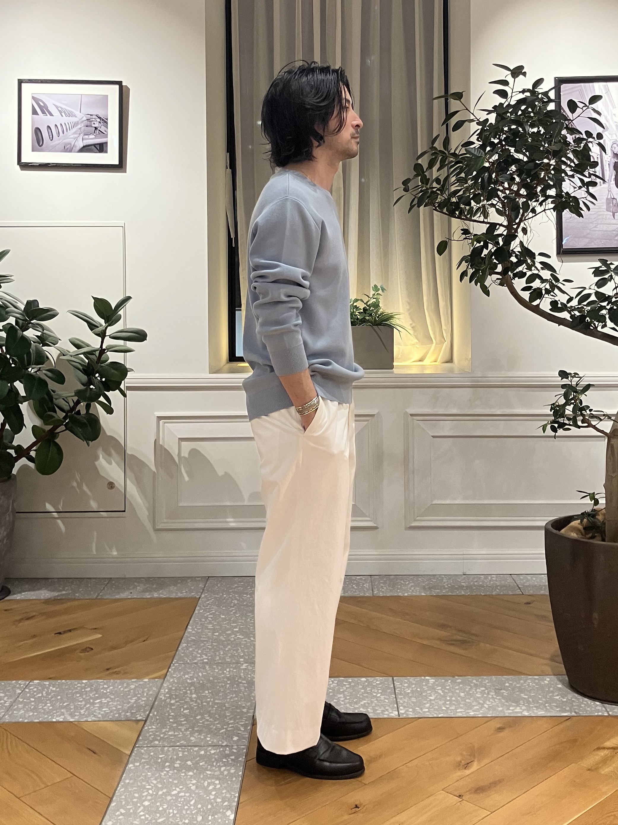 junyaさんの「DRESSTERIOR｜【ウォッシャブル】コットンスムース アームラインクルーネック」を使ったコーディネート