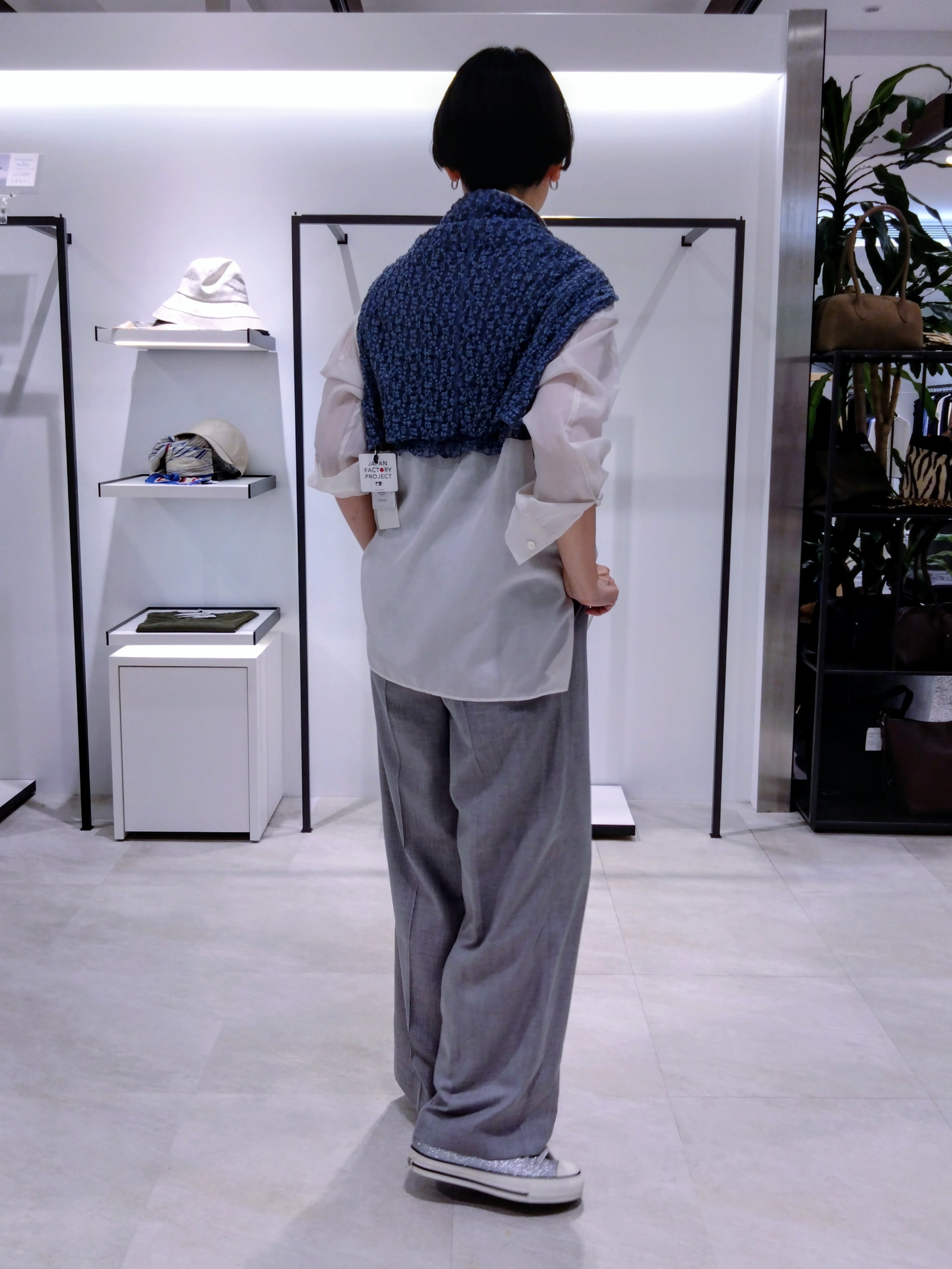 まちこさんの「UNTITLED｜レースプルオーバー」を使ったコーディネート