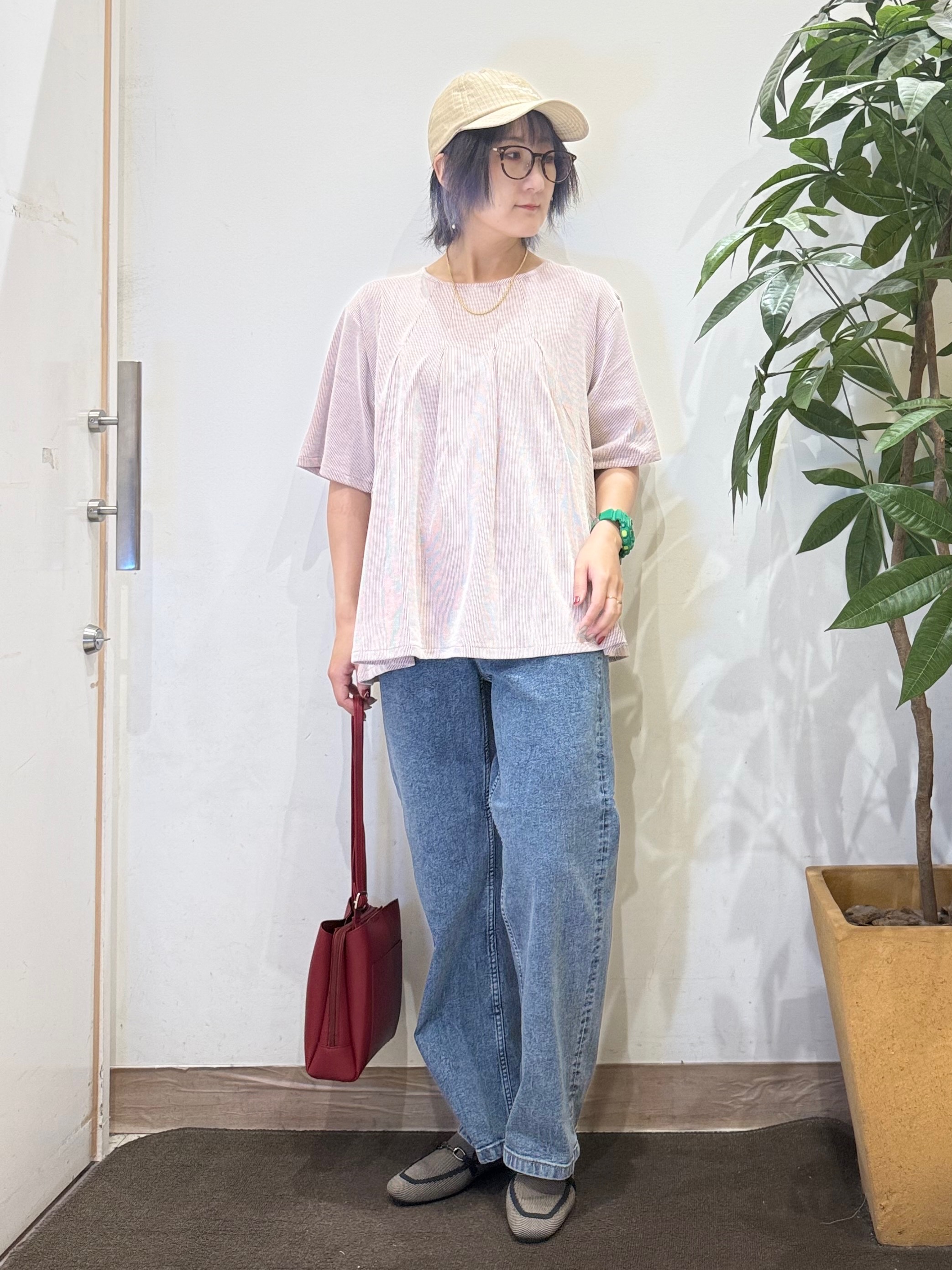 misakiさんの「SHOO･LA･RUE｜【洗濯機可/S-LL】インせずすっきり見え ストライプ柄タックトップス」を使ったコーディネート