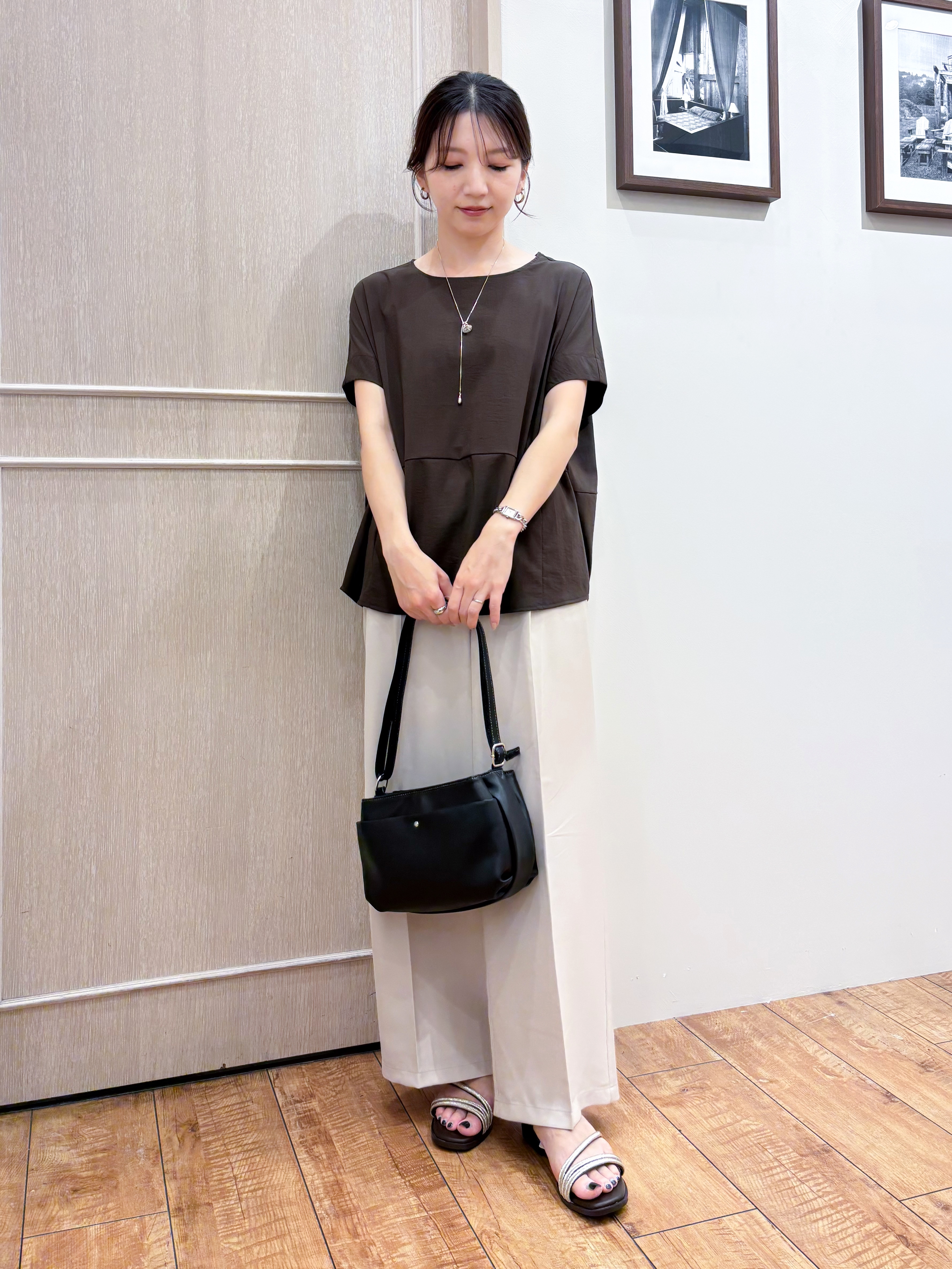 なみさんの「SHOO･LA･RUE｜【洗濯機可/セットアップ可】軽凛(かろりん) シンプル上品 ひんやり切替コクーントップス」を使ったコーディネート