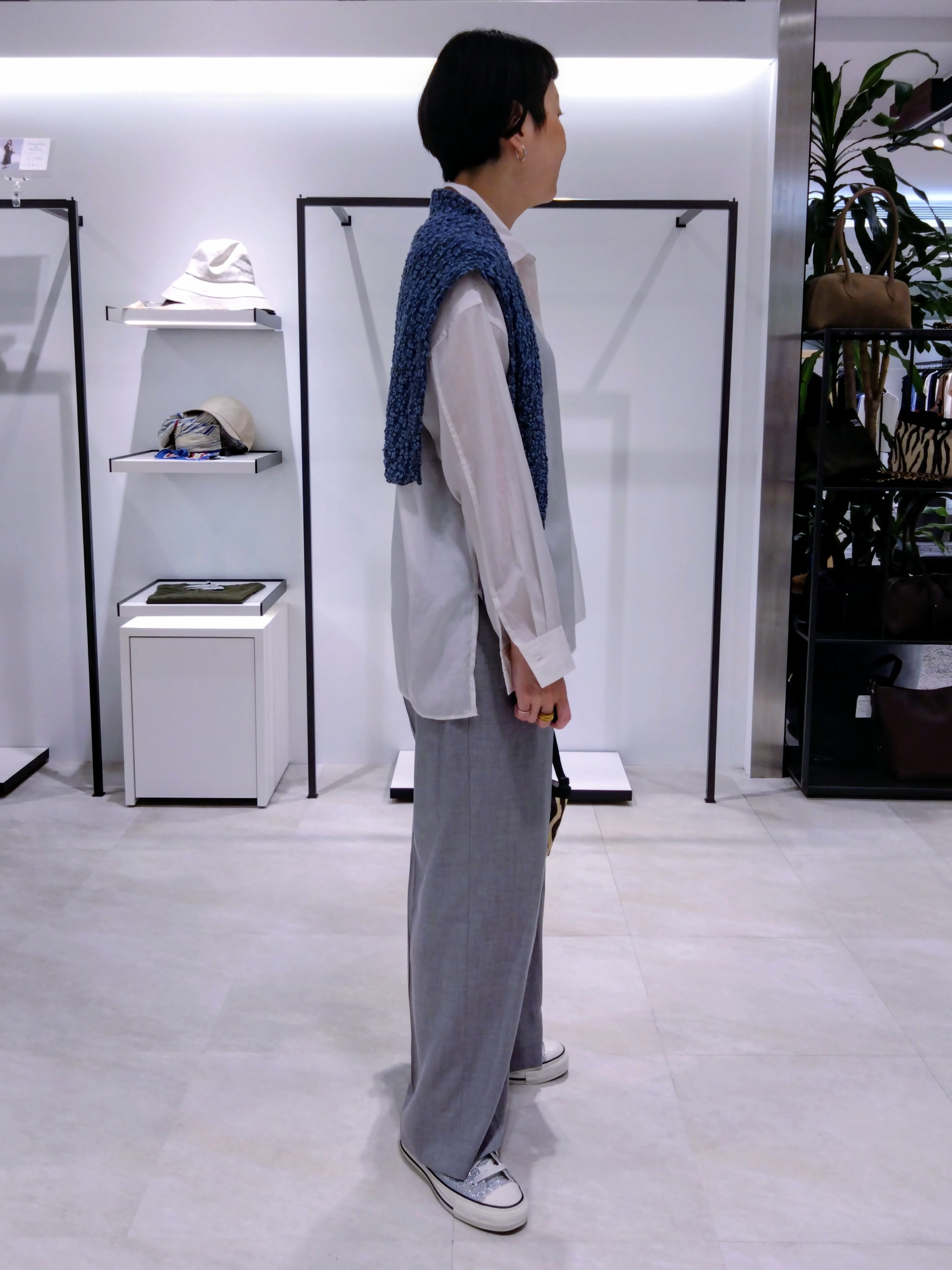 まちこさんの「UNTITLED｜レースプルオーバー」を使ったコーディネート