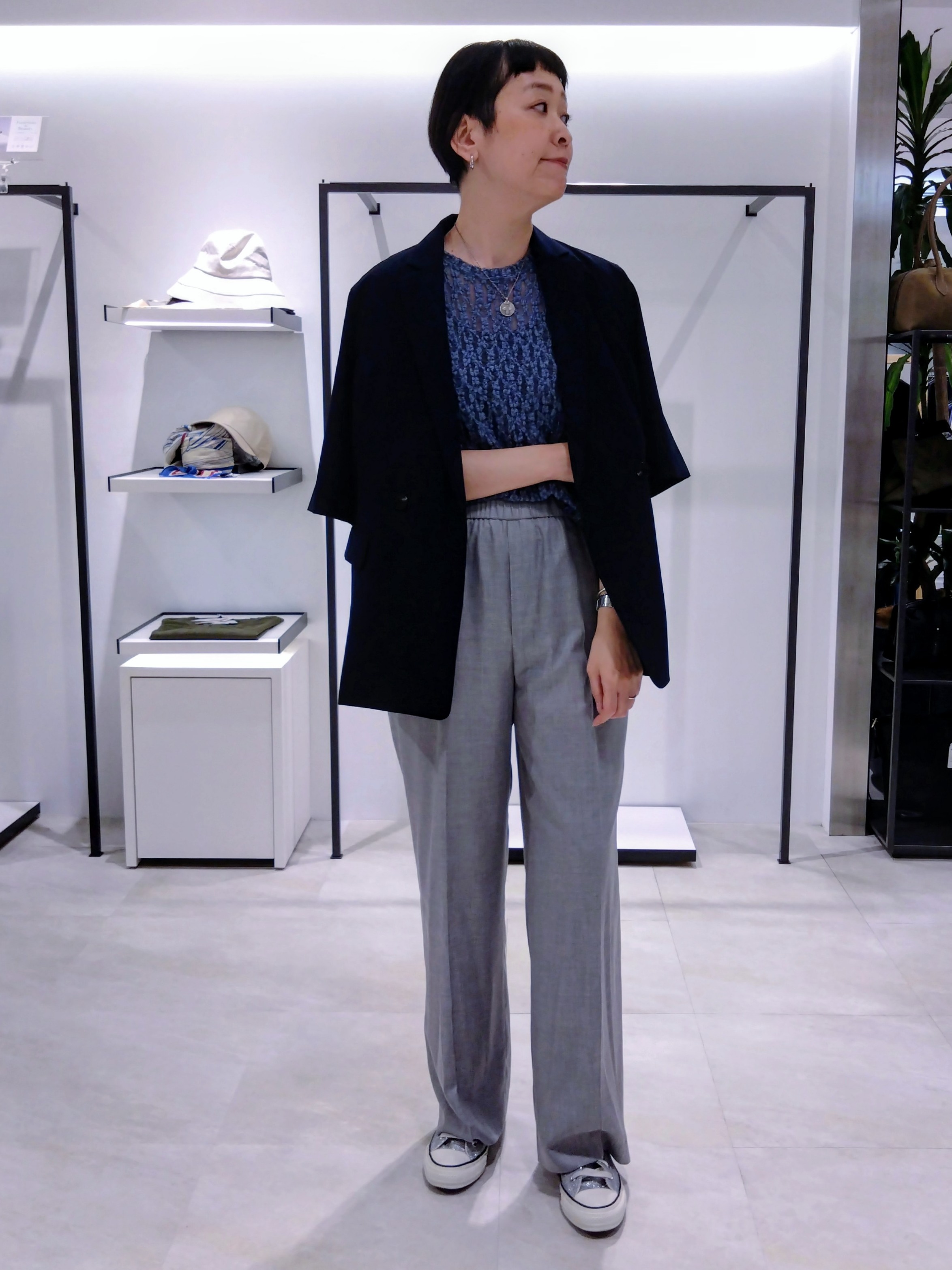 まちこさんの「UNTITLED｜レースプルオーバー」を使ったコーディネート