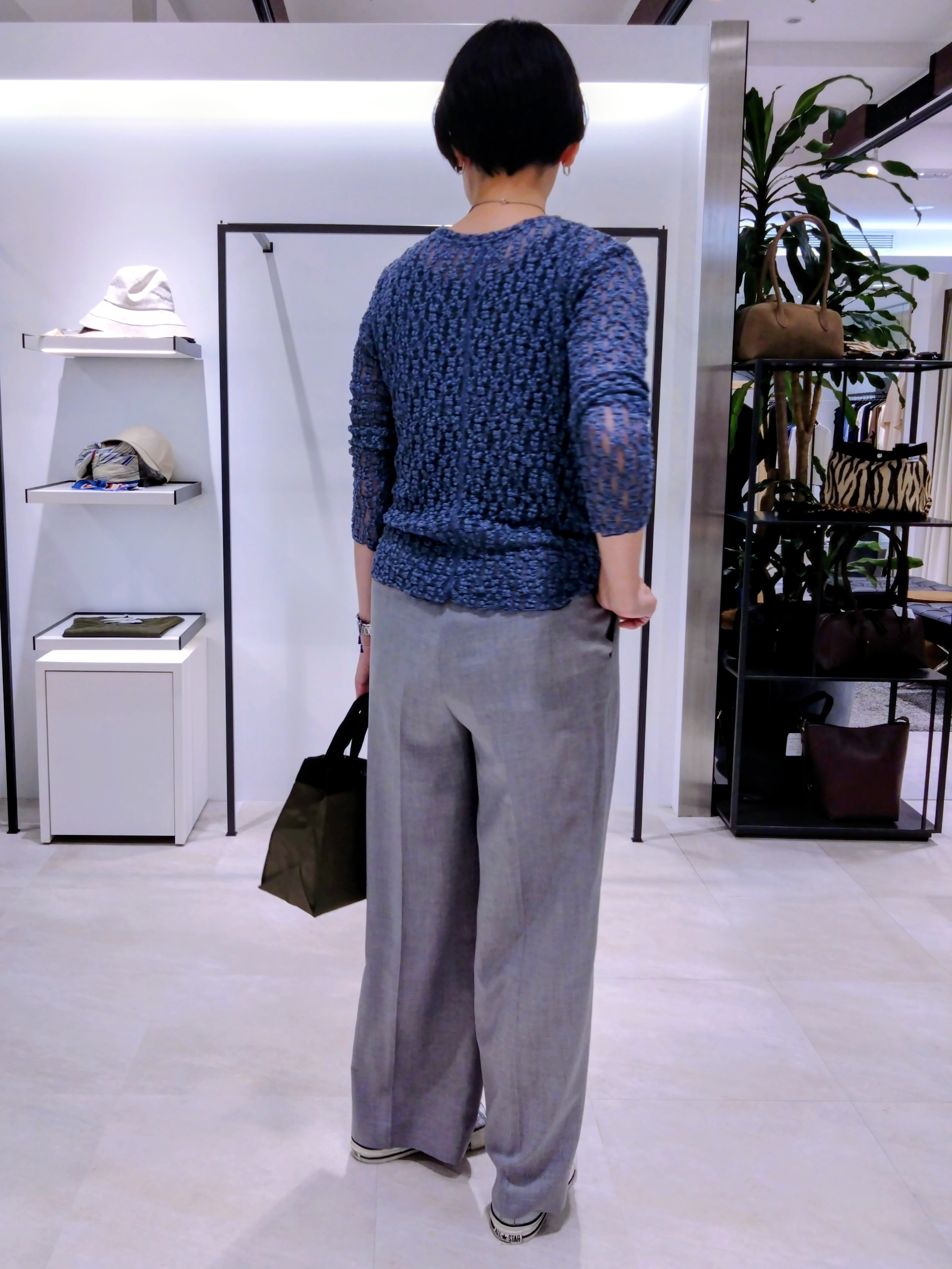 まちこさんの「UNTITLED｜レースプルオーバー」を使ったコーディネート