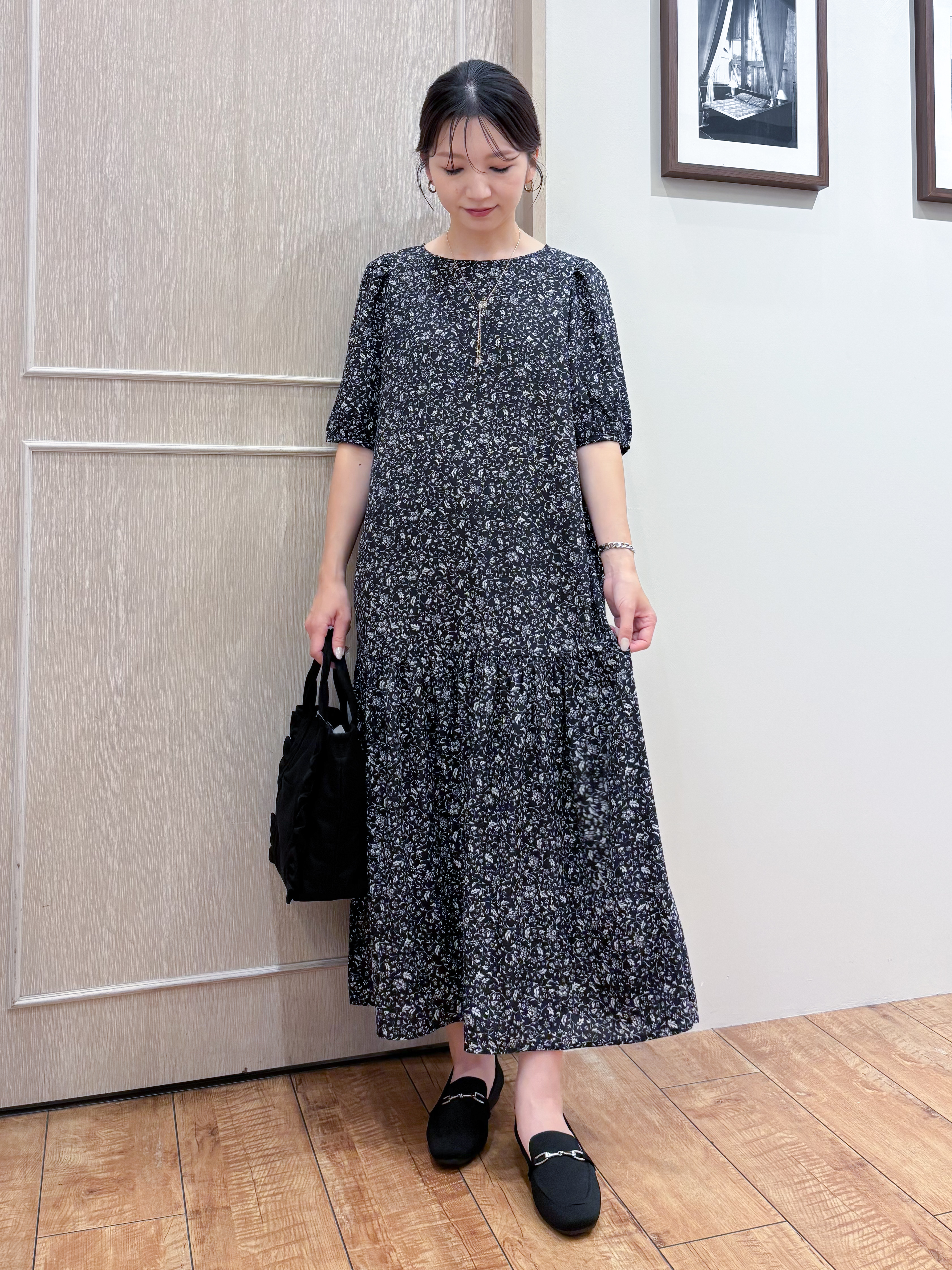 なみさんの「SHOO･LA･RUE｜花柄ティアードワンピース」を使ったコーディネート