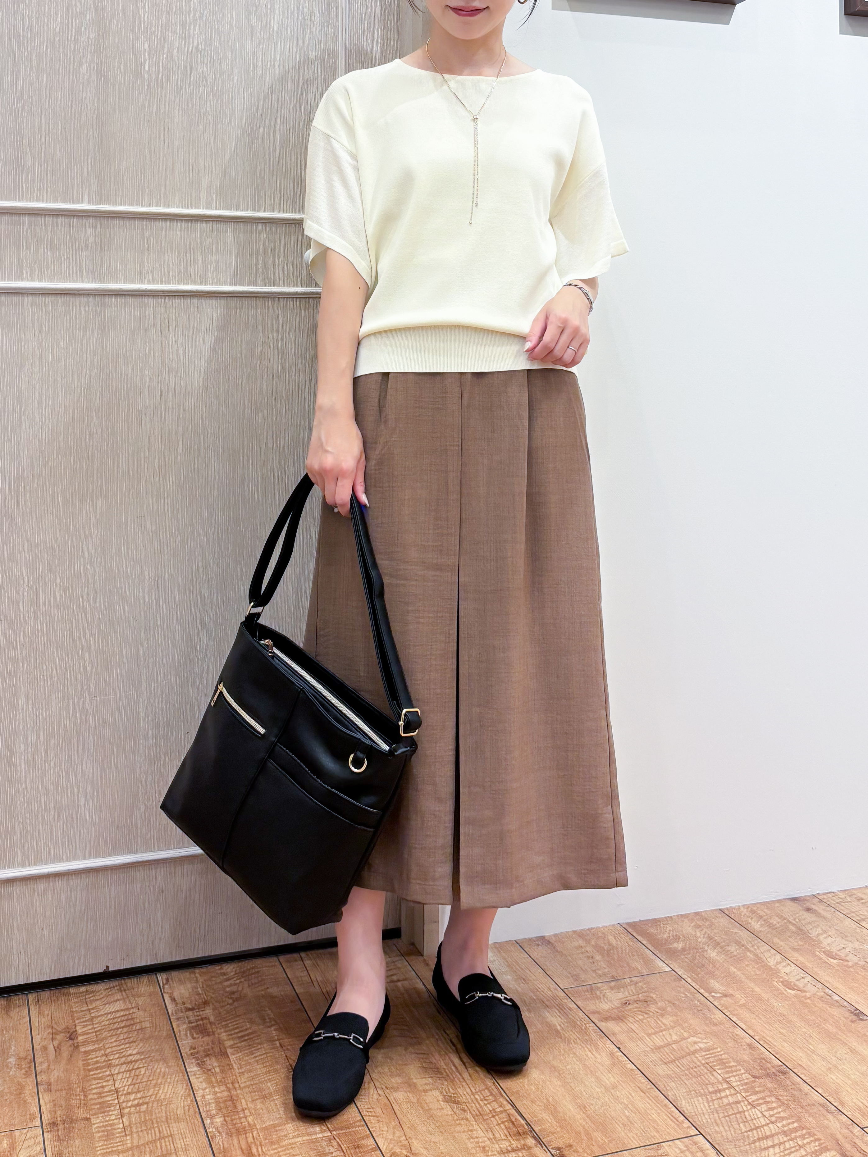 なみさんの「SHOO･LA･RUE｜【S-LL/ひんやり/洗濯機可】インせず着られる ひらり袖ニット」を使ったコーディネート