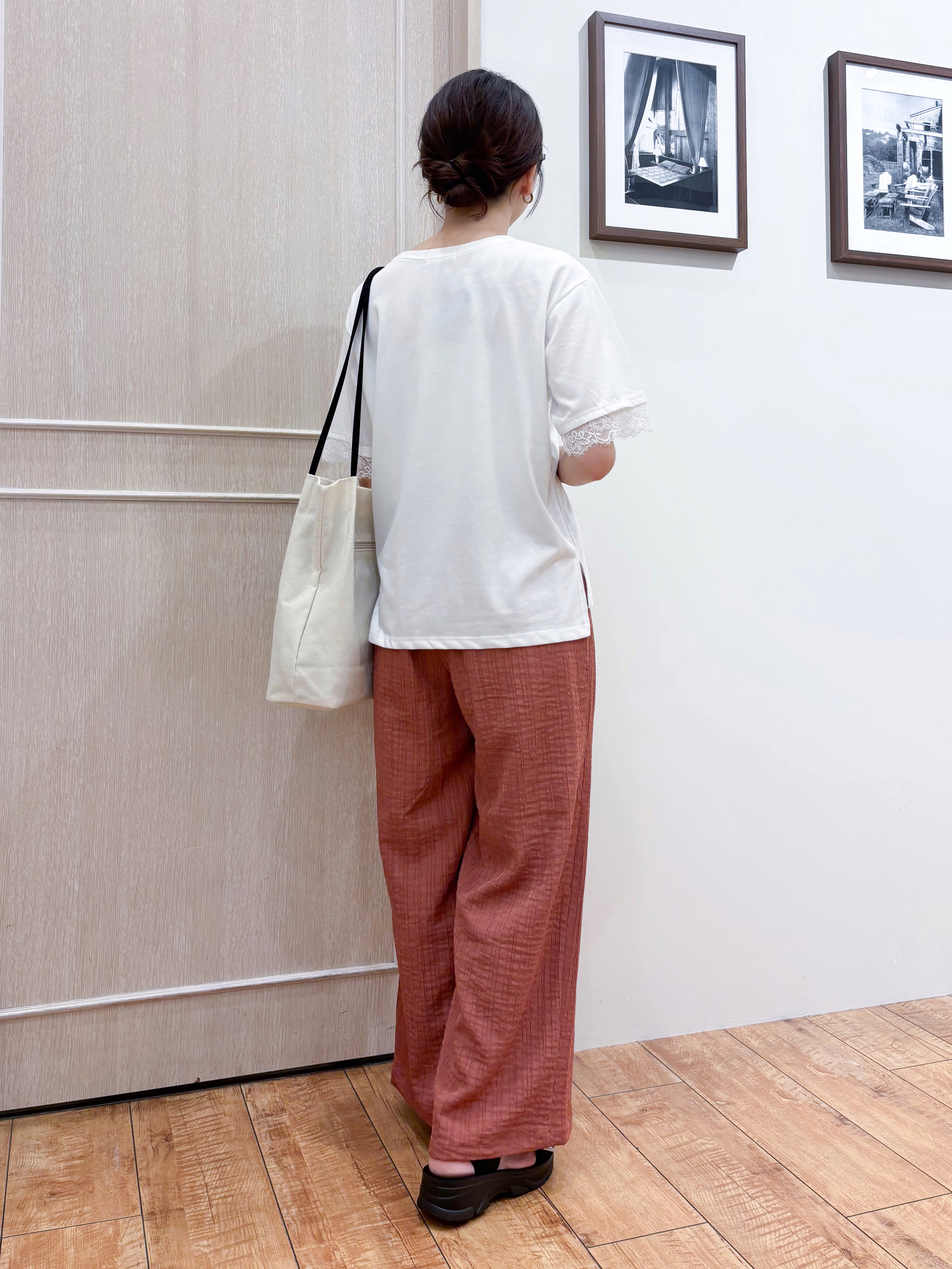なみさんの「SHOO･LA･RUE｜【ひんやり/UV/S-LL】柄アソート お袖レースが旬顔 上品に決まる大人Tシャツ」を使ったコーディネート