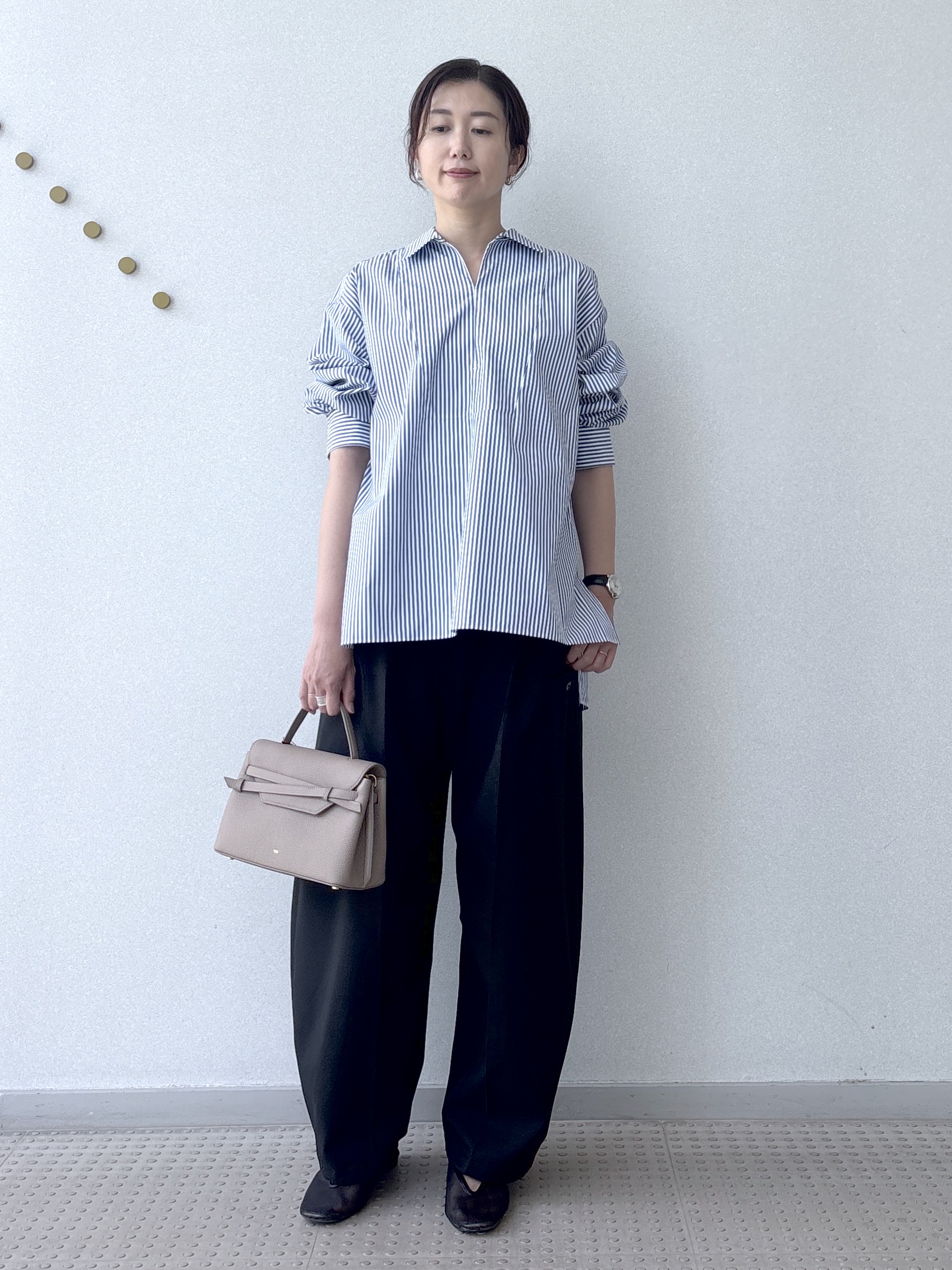 saitoさんの「DRESSTERIOR｜【接触冷感/UVカット/着回し】スキッパーブラウス」を使ったコーディネート