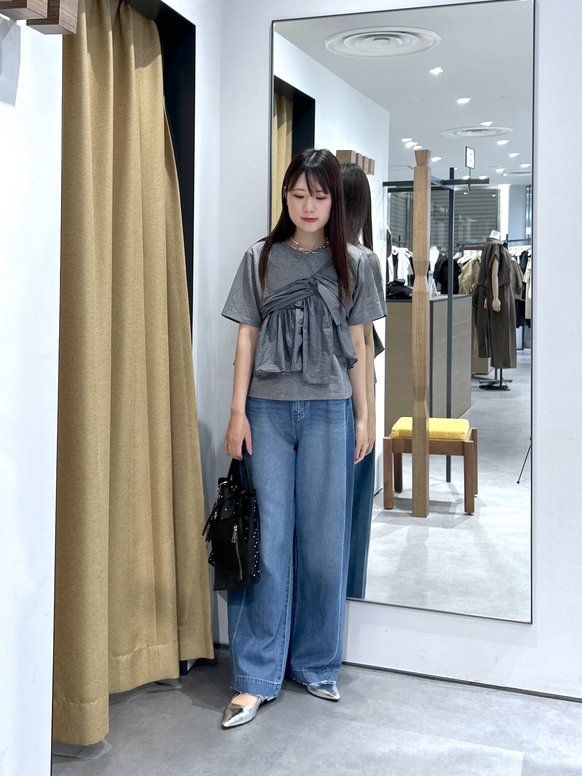 Renoさんの「INDIVI｜ツイストドッキングTシャツ」を使ったコーディネート