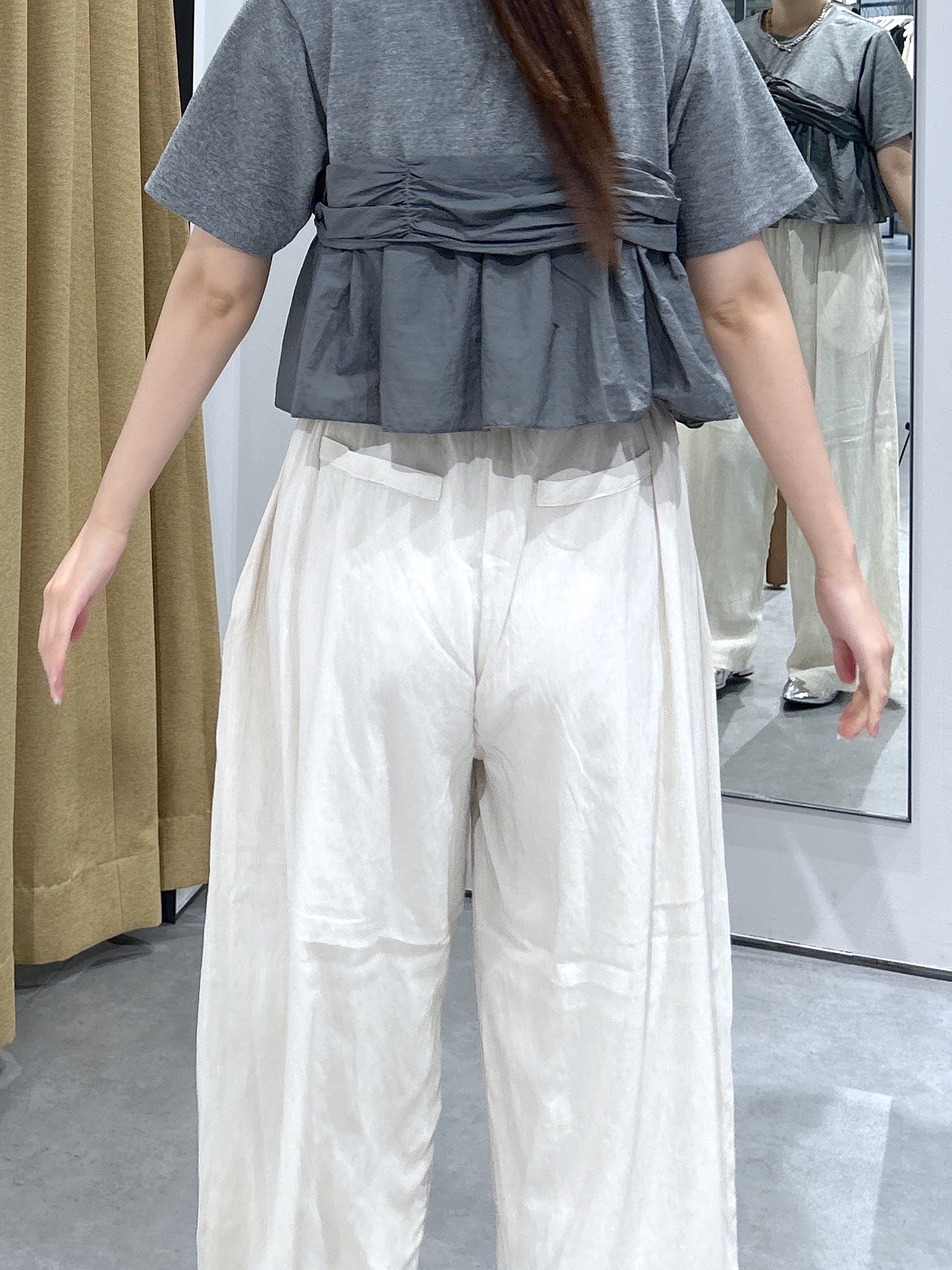Renoさんの「INDIVI｜ツイストドッキングTシャツ」を使ったコーディネート