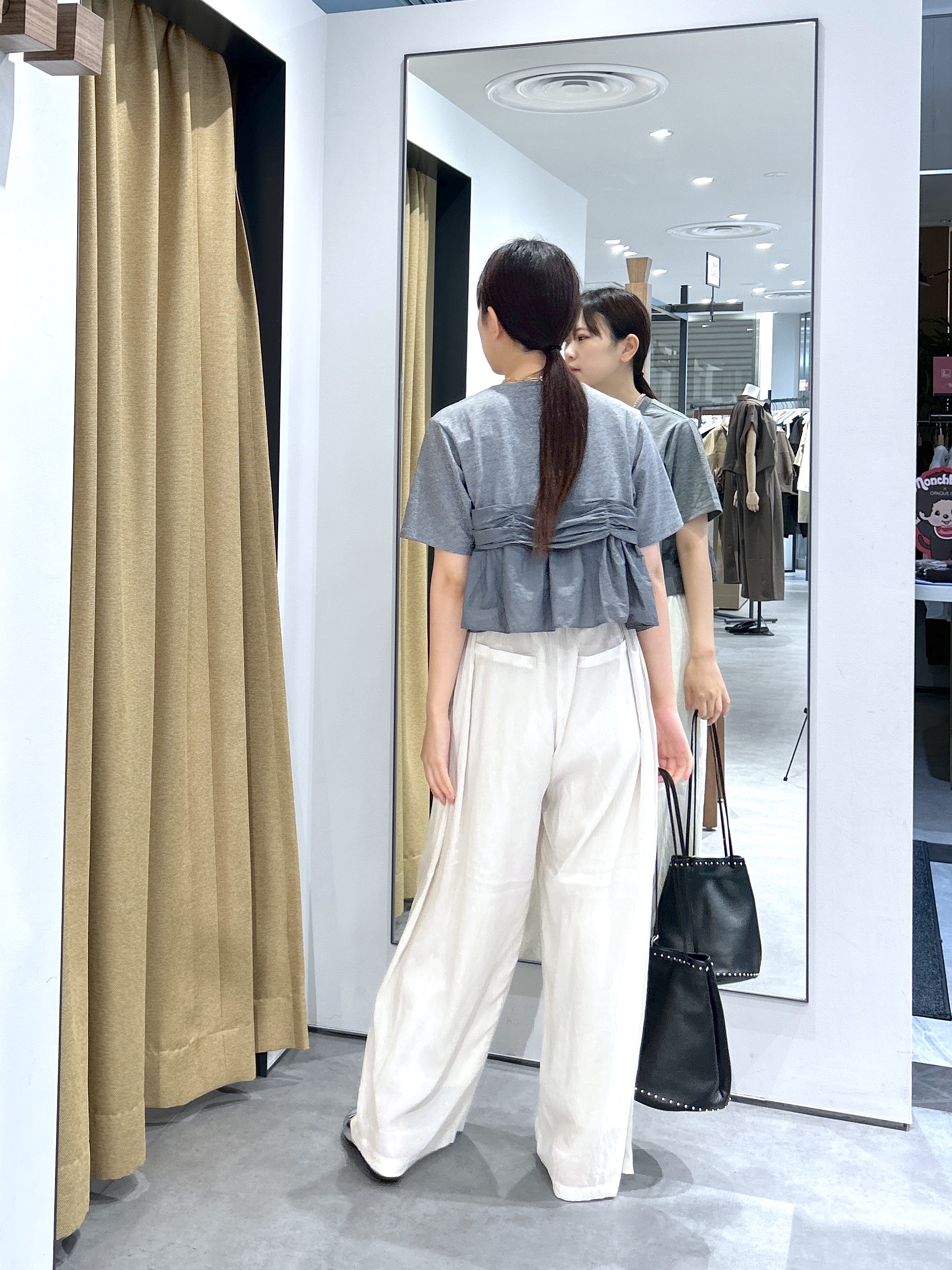 Renoさんの「INDIVI｜ツイストドッキングTシャツ」を使ったコーディネート