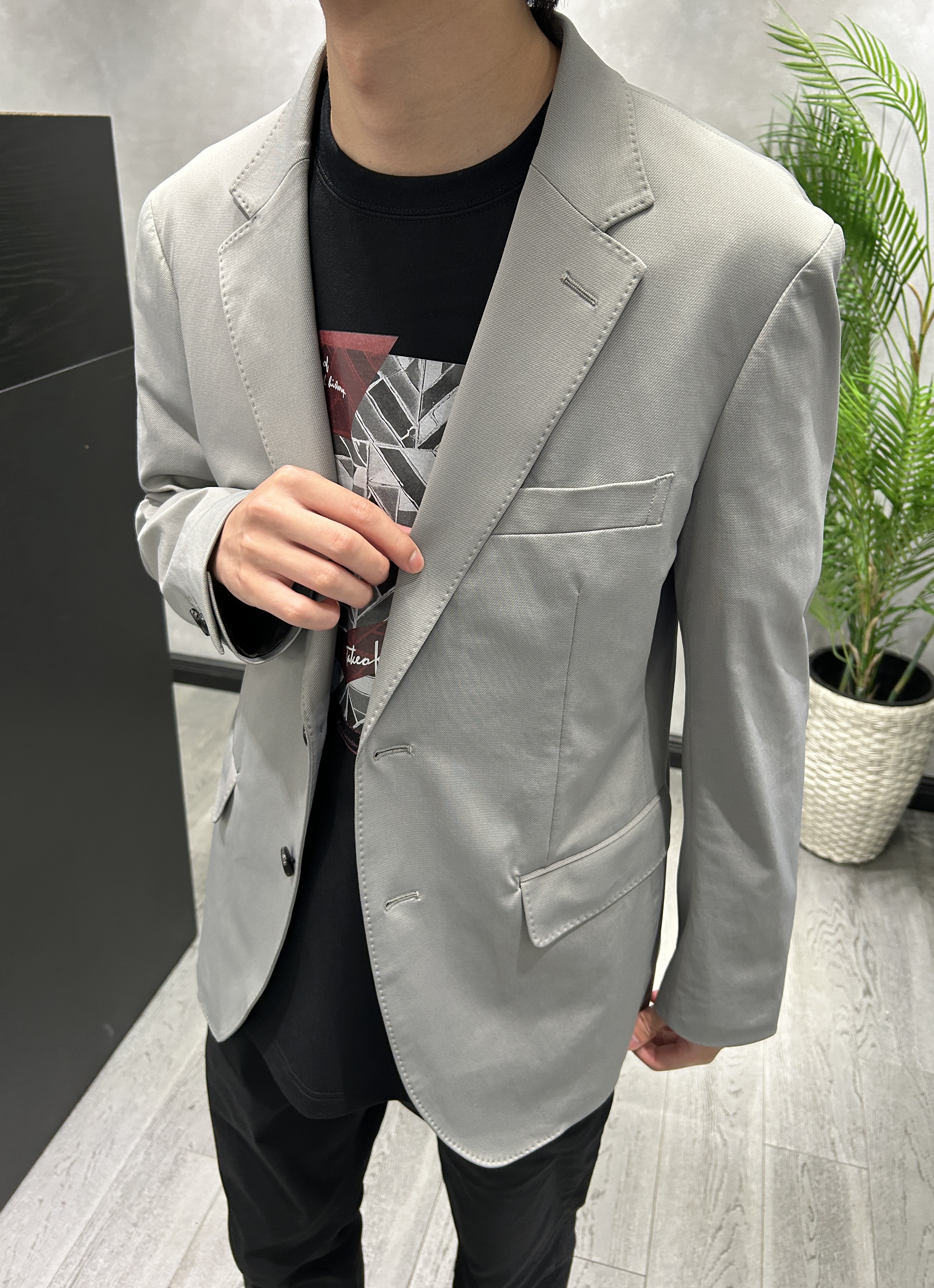 ruiさんの「TAKEO KIKUCHI｜【360&deg;ストレッチ／軽量】None Of Stress ライト ジャケット（セットアップ対応）」を使ったコーディネート