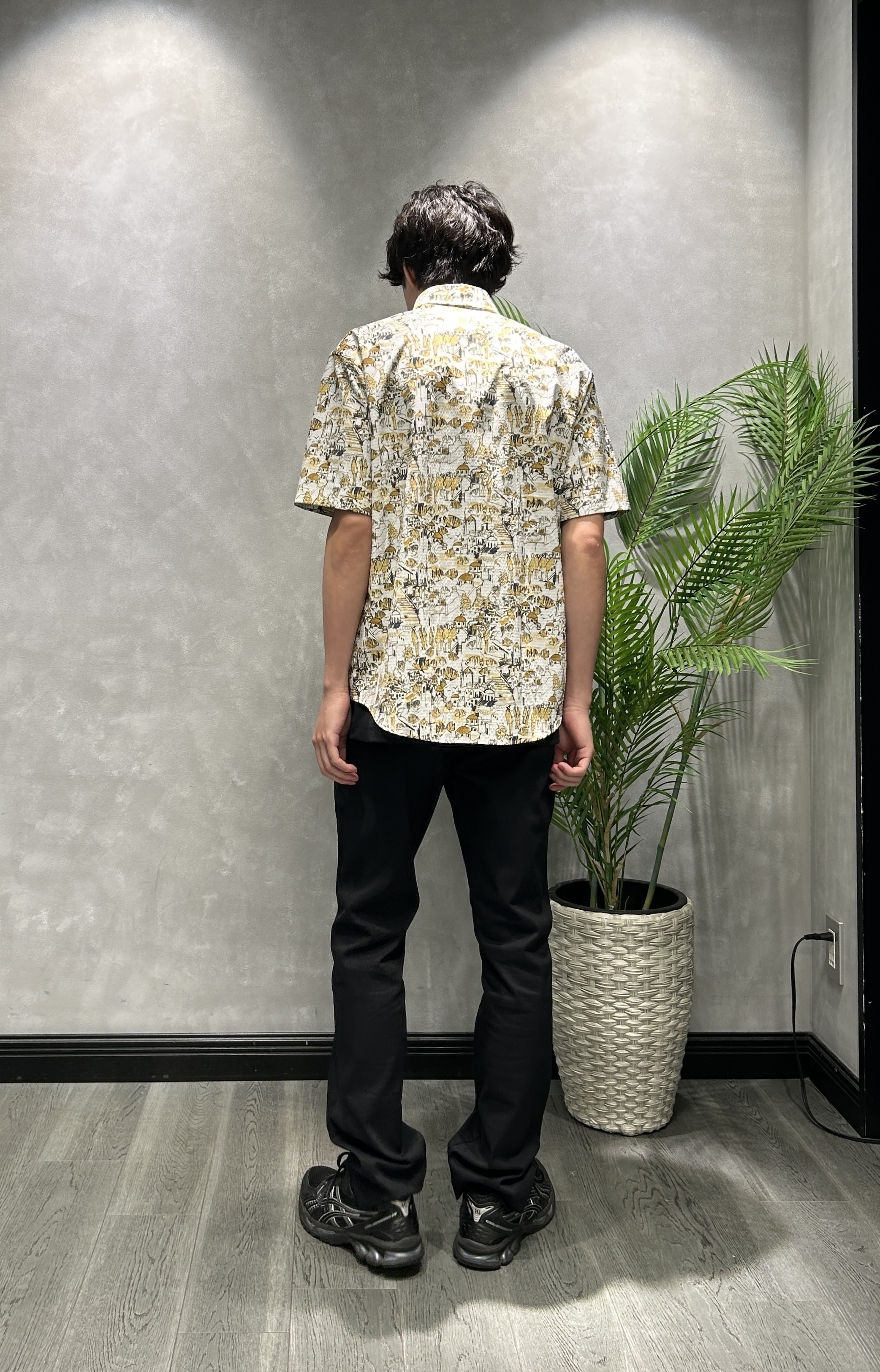 ruiさんの「TAKEO KIKUCHI｜【日本製】DotAir（R）リゾートプリント半袖シャツ」を使ったコーディネート