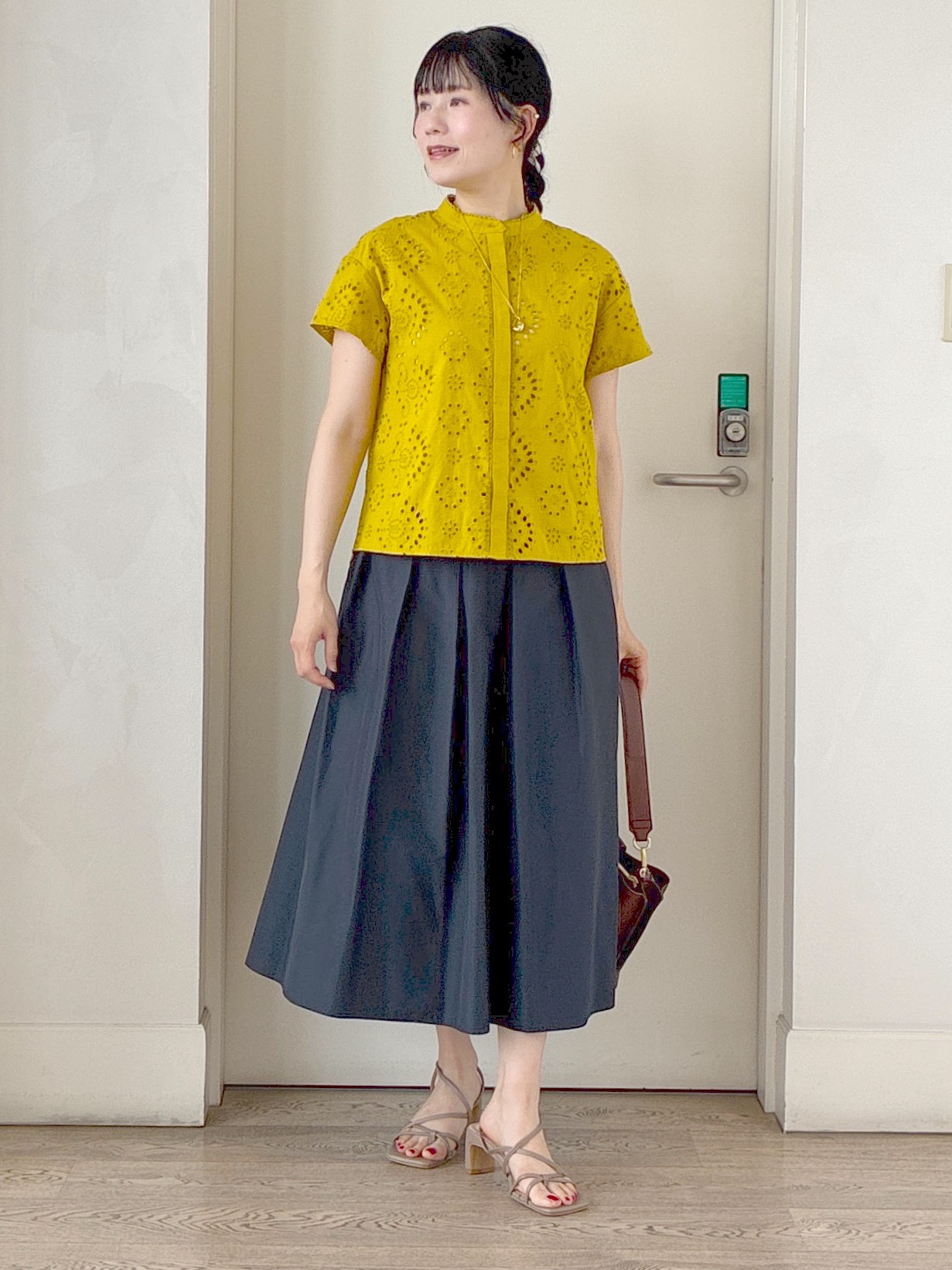  beni_gingerさんの「Reflect｜【通勤◎】カットワーク刺繍レース シャツブラウス」を使ったコーディネート
