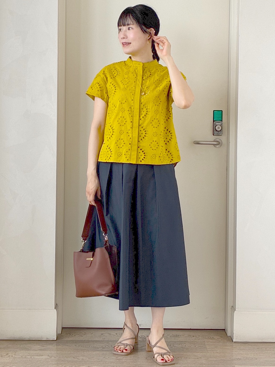  beni_gingerさんの「Reflect｜【通勤◎】カットワーク刺繍レース シャツブラウス」を使ったコーディネート