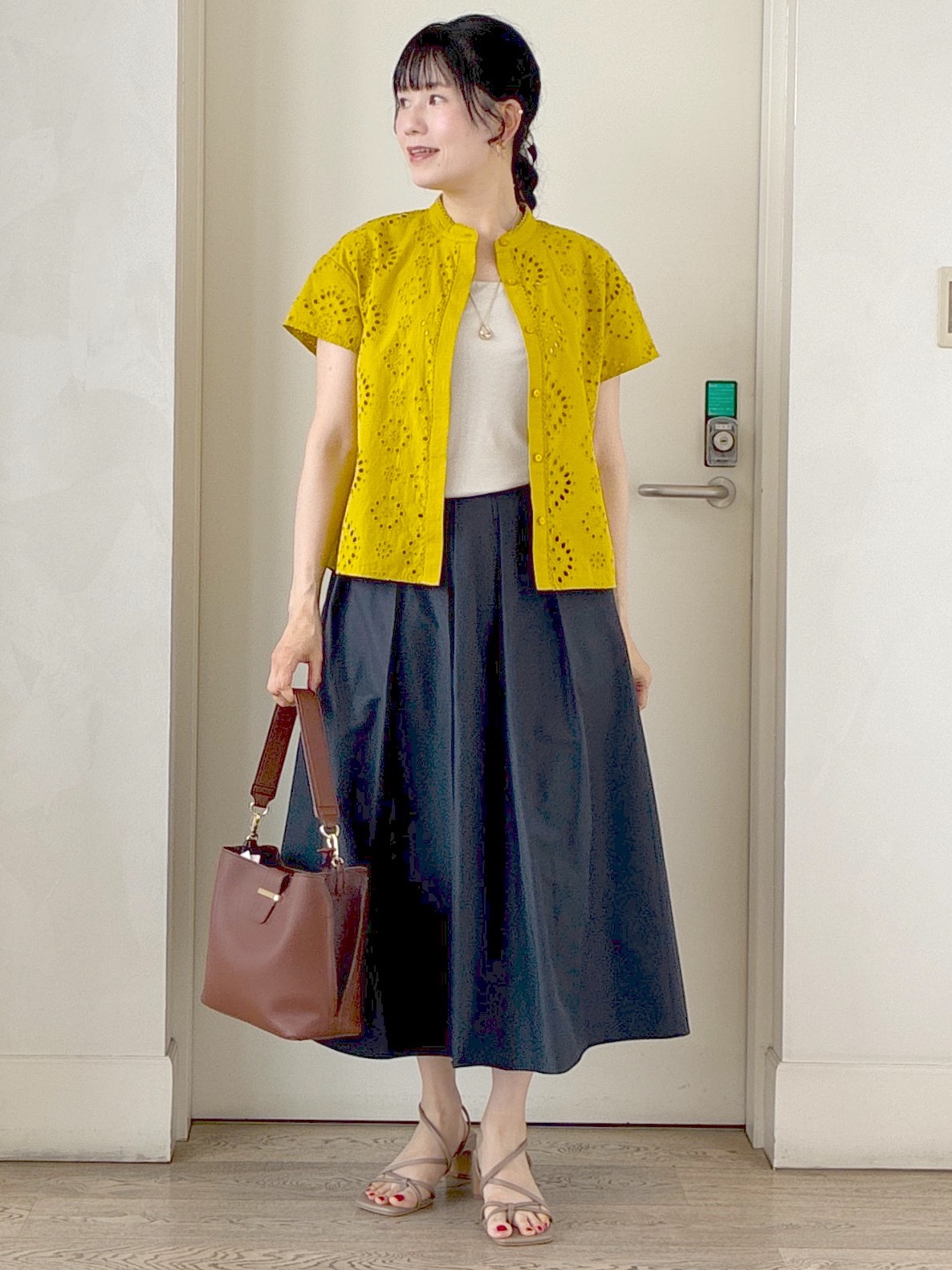  beni_gingerさんの「Reflect｜【通勤◎】カットワーク刺繍レース シャツブラウス」を使ったコーディネート