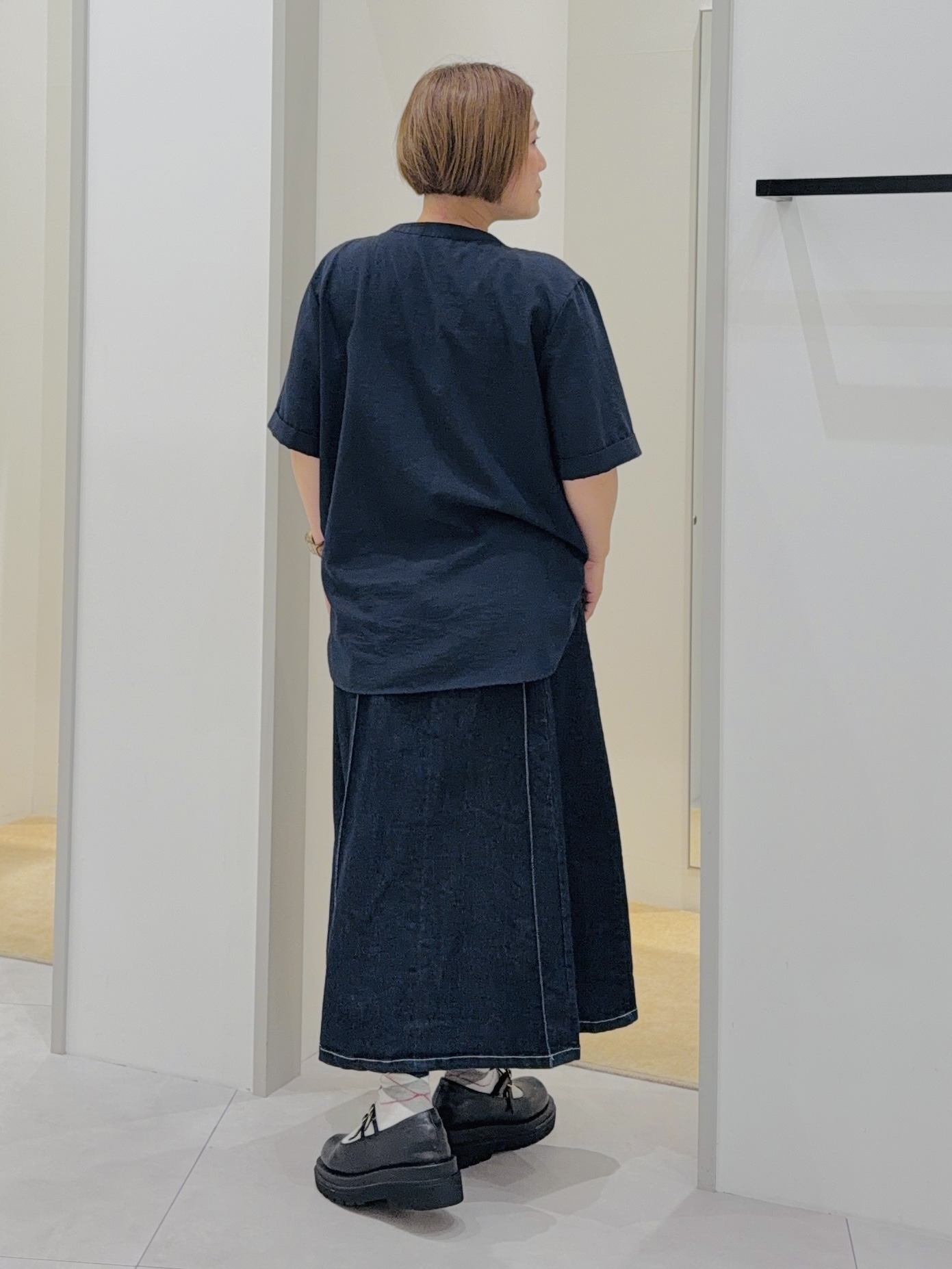 タナさんの「THE SHOP TK｜【M-XL/さりげなく二の腕カバー】5分袖Wポケットシャツ」を使ったコーディネート