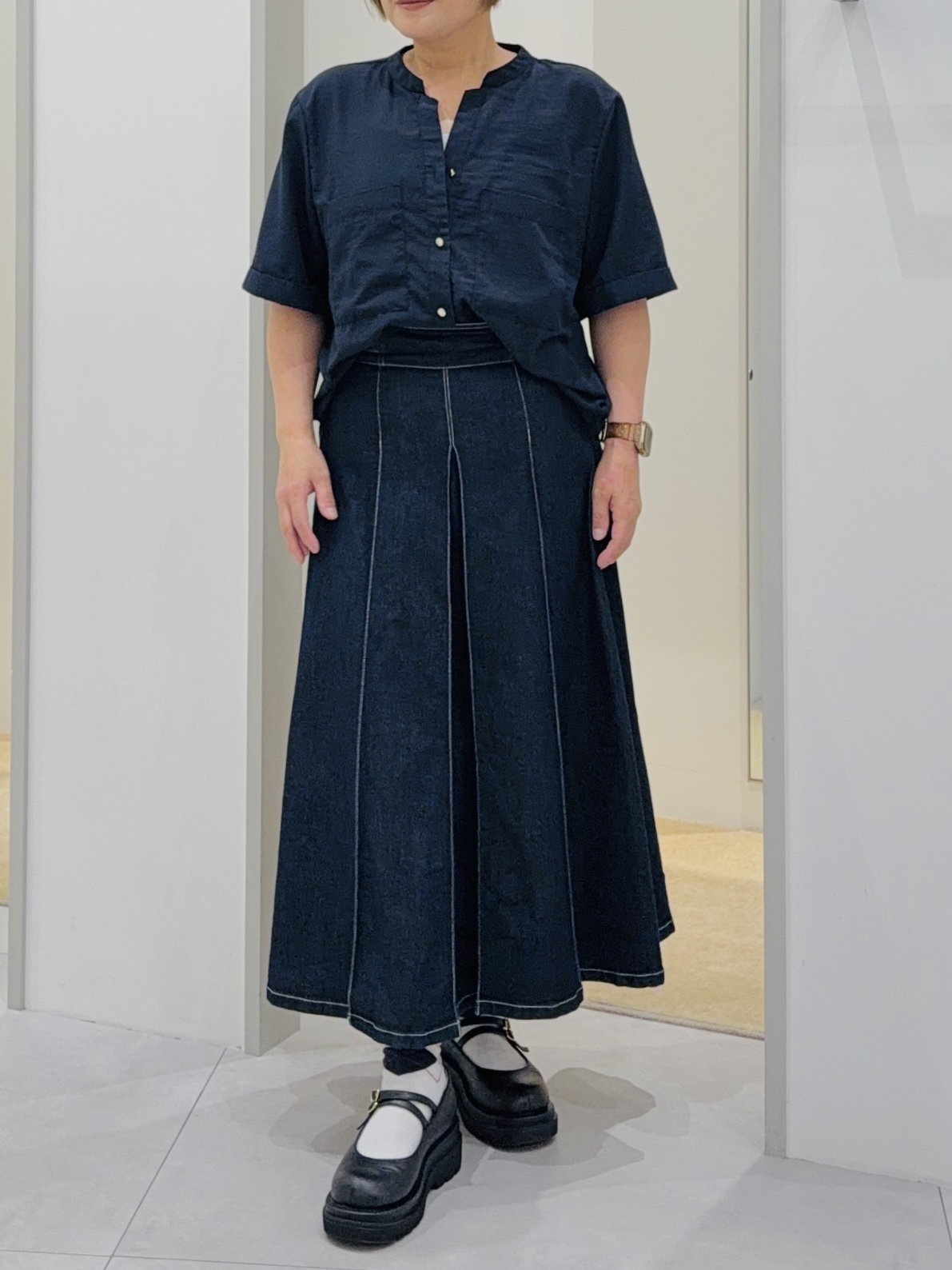タナさんの「THE SHOP TK｜【M-XL/さりげなく二の腕カバー】5分袖Wポケットシャツ」を使ったコーディネート
