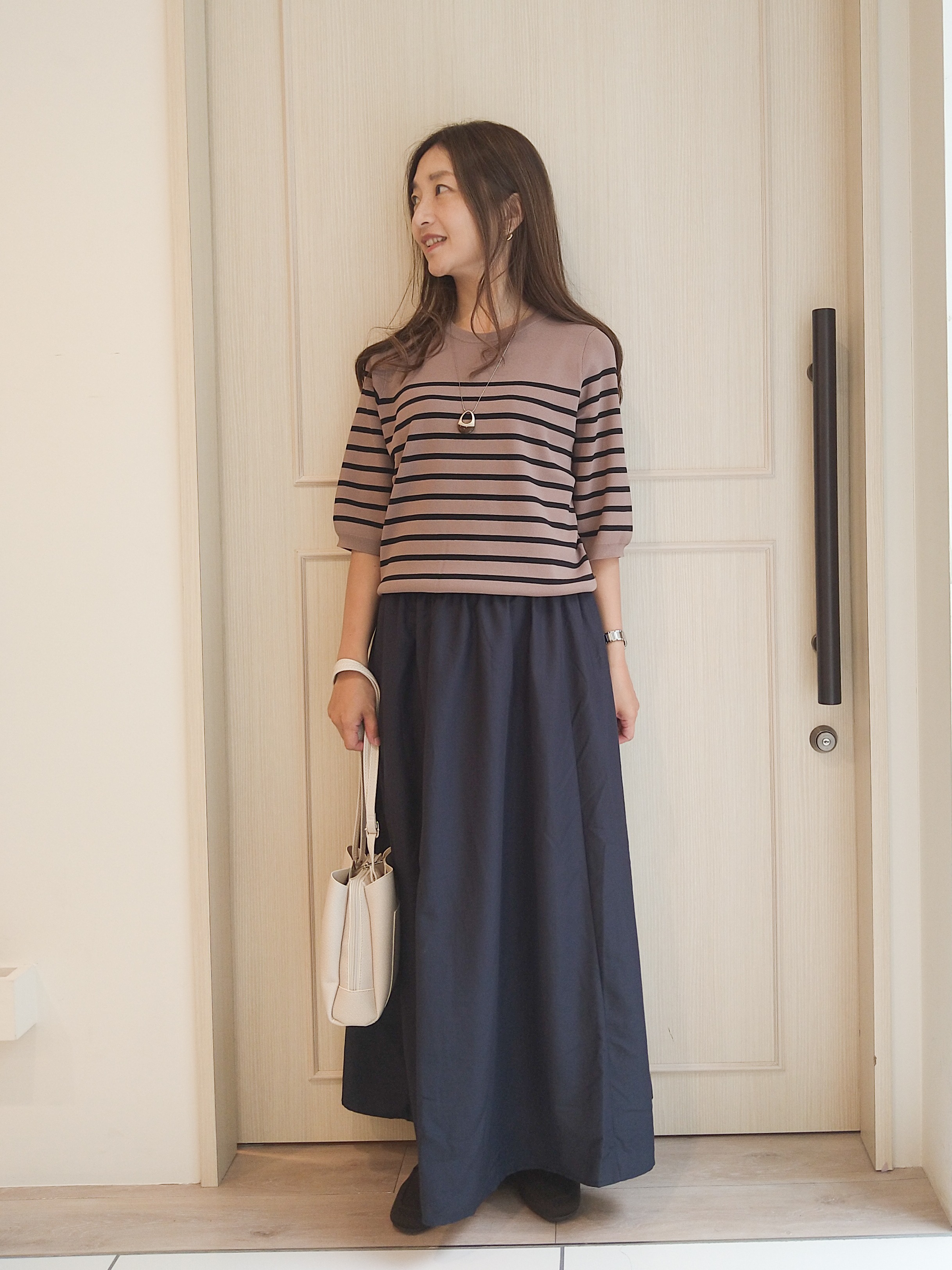 mi-saさんの「SHOO･LA･RUE｜【ガンガン洗える/ひんやり/UV/毛玉になりにくい】上半身すっきり 二の腕見せない5分袖ニット」を使ったコーディネート