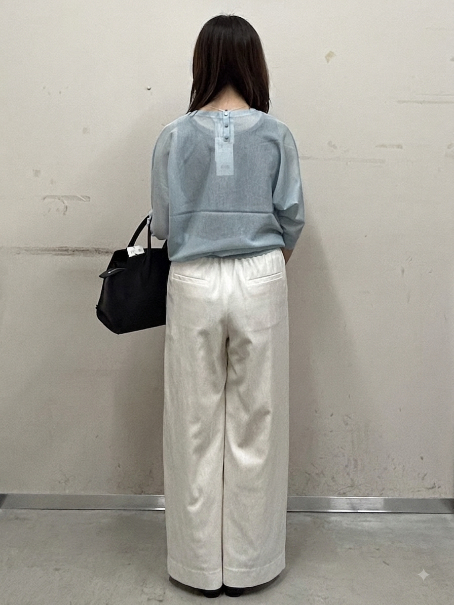 noeさんの「INDIVI｜【体型カバー／洗える】シアードルマンニット」を使ったコーディネート