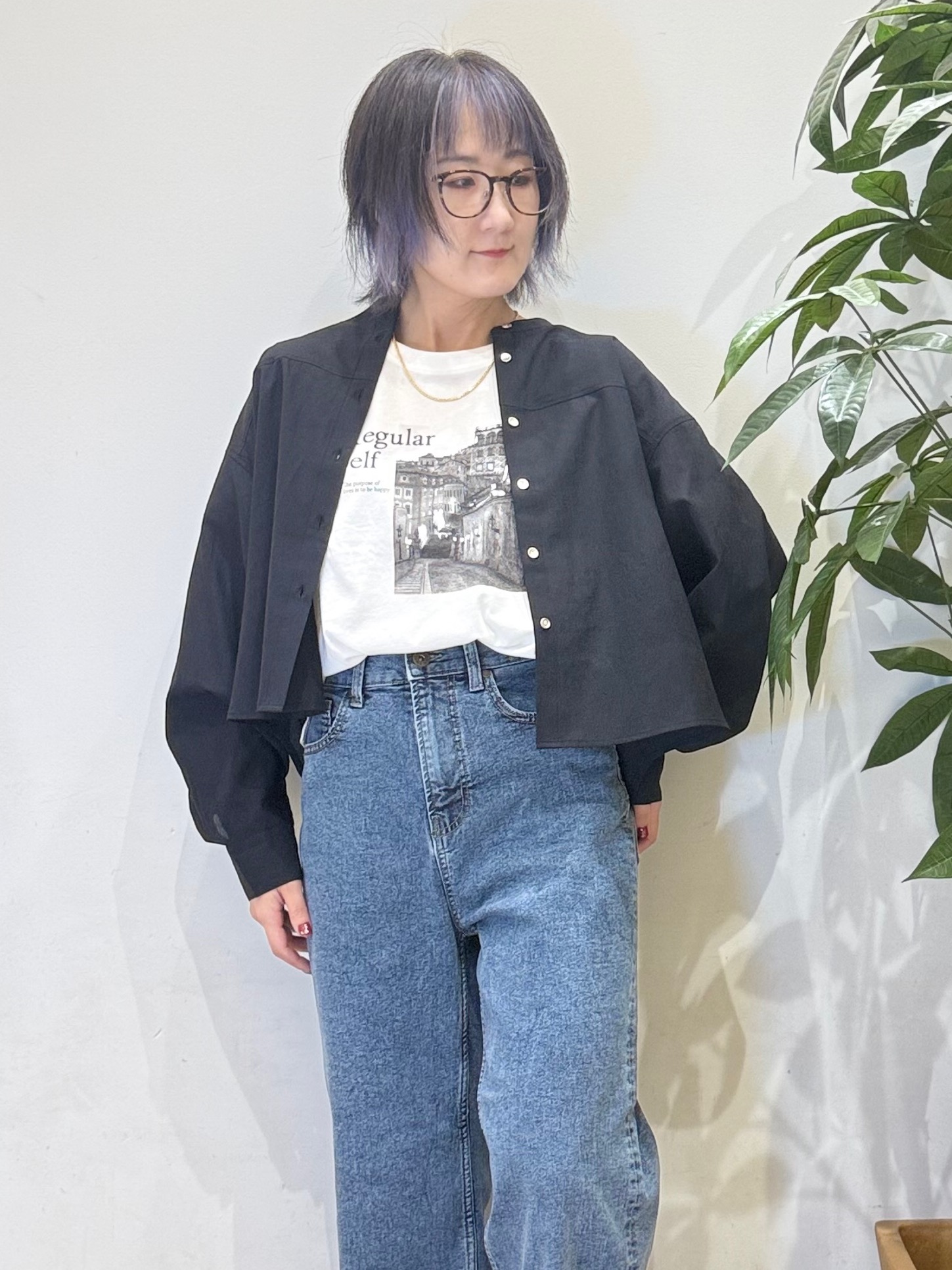 misakiさんの「SHOO･LA･RUE｜【通気性〇/S-LL/洗濯機可】さらりと心地よい。ノーカラーシャツ」を使ったコーディネート