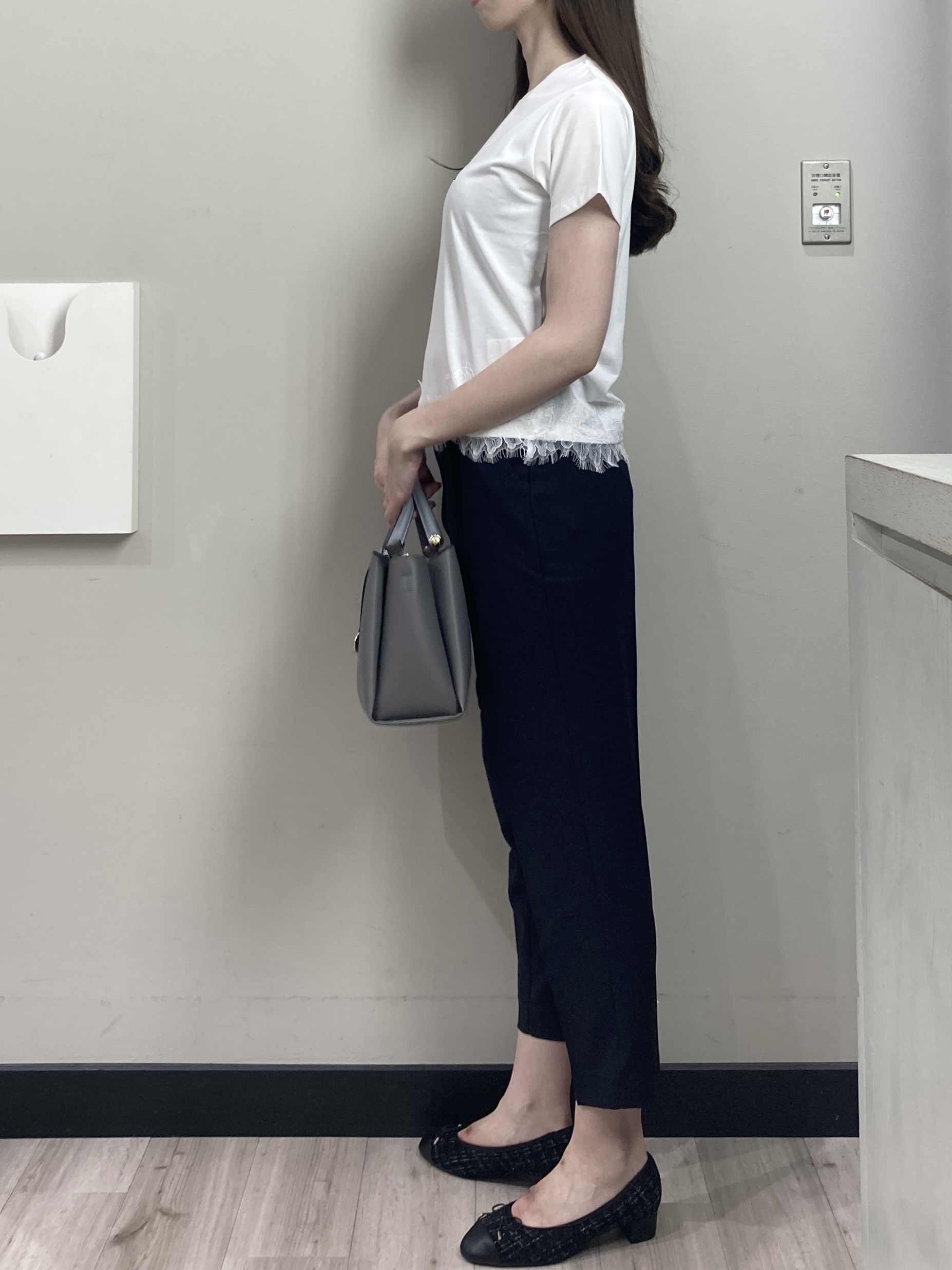 わかさんの「index｜【接触冷感／UVケア】裾レースロゴTシャツ《洗濯機OK／S-3L》」を使ったコーディネート