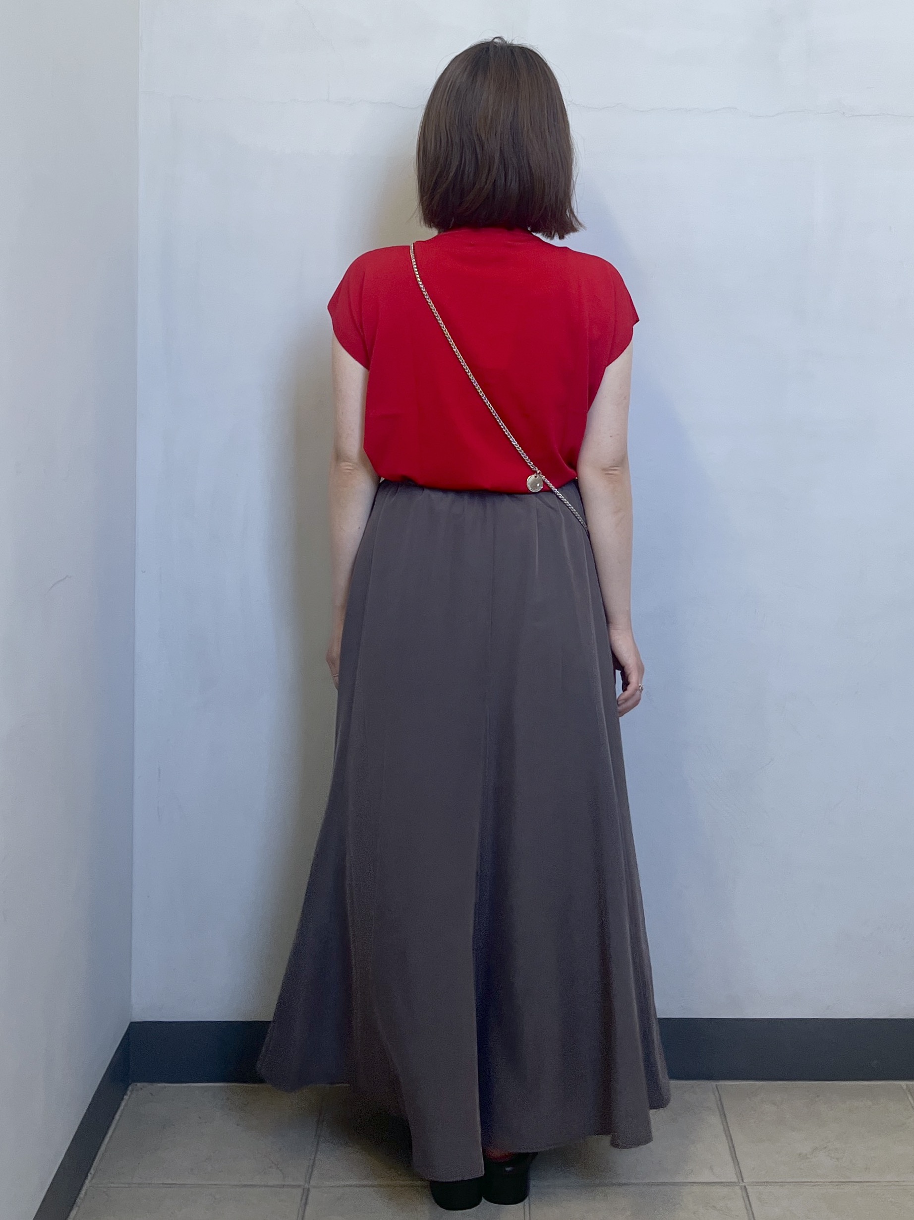 mikiさんの「OPAQUE.CLIP｜【接触冷感／UV】フリルフレンチスリーブニット《洗濯機OK》」を使ったコーディネート