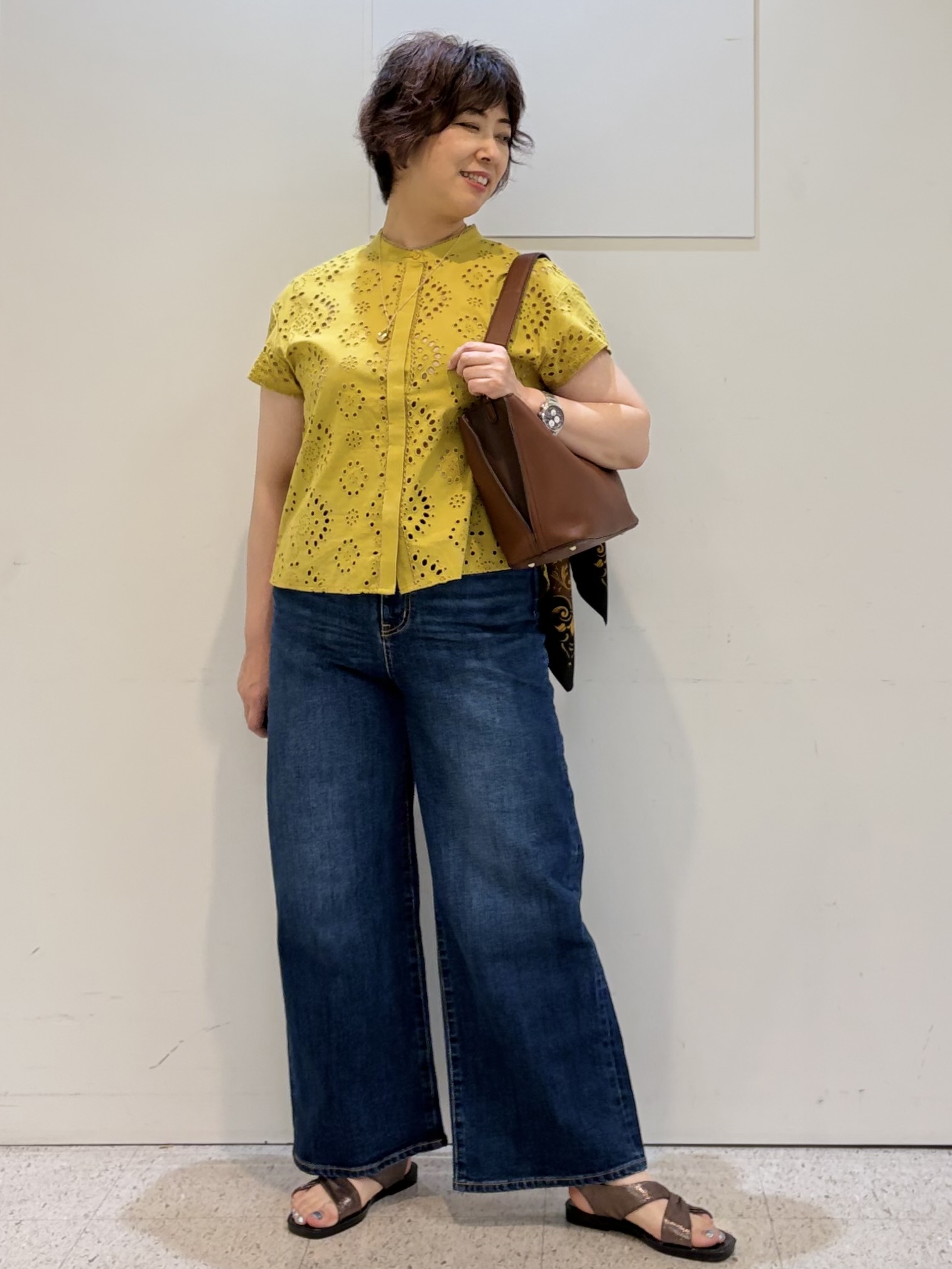 ヤスコさんの「Reflect｜【通勤◎】カットワーク刺繍レース シャツブラウス」を使ったコーディネート