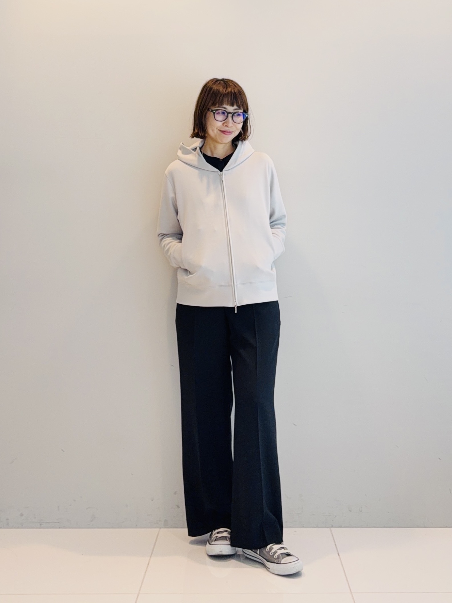 murayamaさんの「INDIVI｜【接触冷感/UVケア/夏羽織り/着る日傘】ケープ風ブラウス」を使ったコーディネート