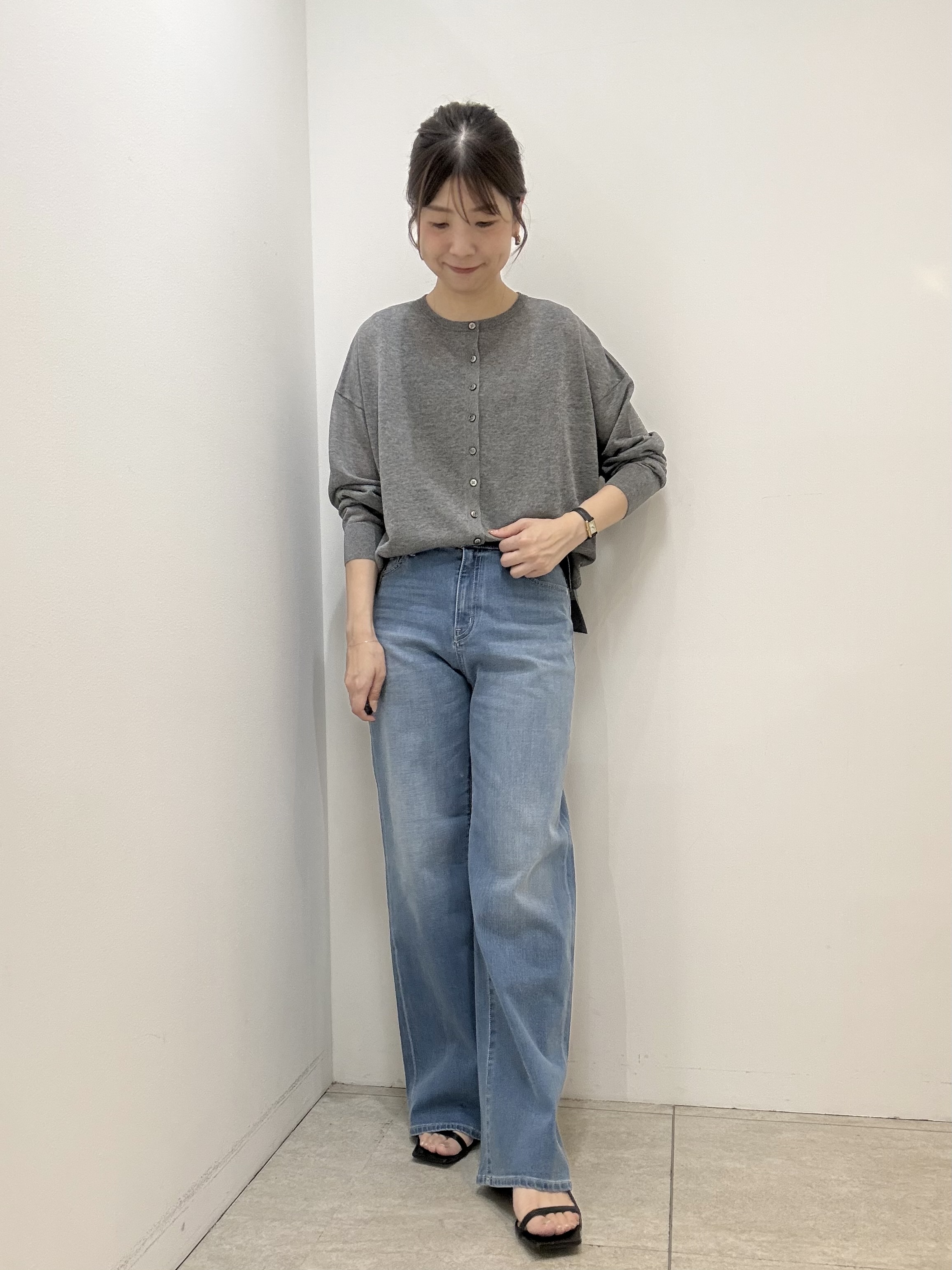 かなえさんの「UNTITLED｜【アンサンブル可】前後2WAYカーディガン」を使ったコーディネート