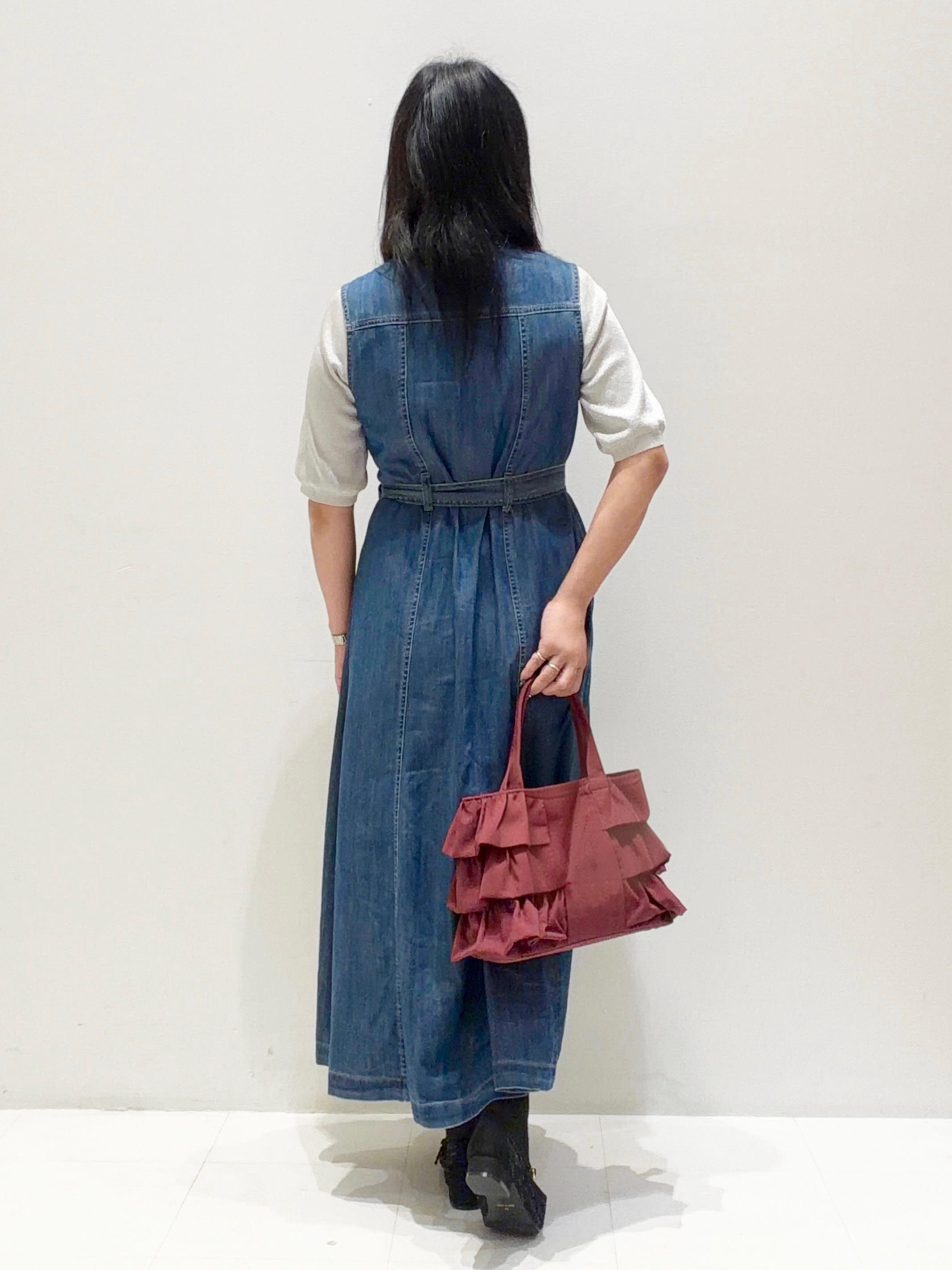 ゅぅさんの「grove｜【シリーズ累計36万枚/UVカット・ひんやり・洗濯機OK】やわらかドライタッチ 五分袖クルーネックニ」を使ったコーディネート